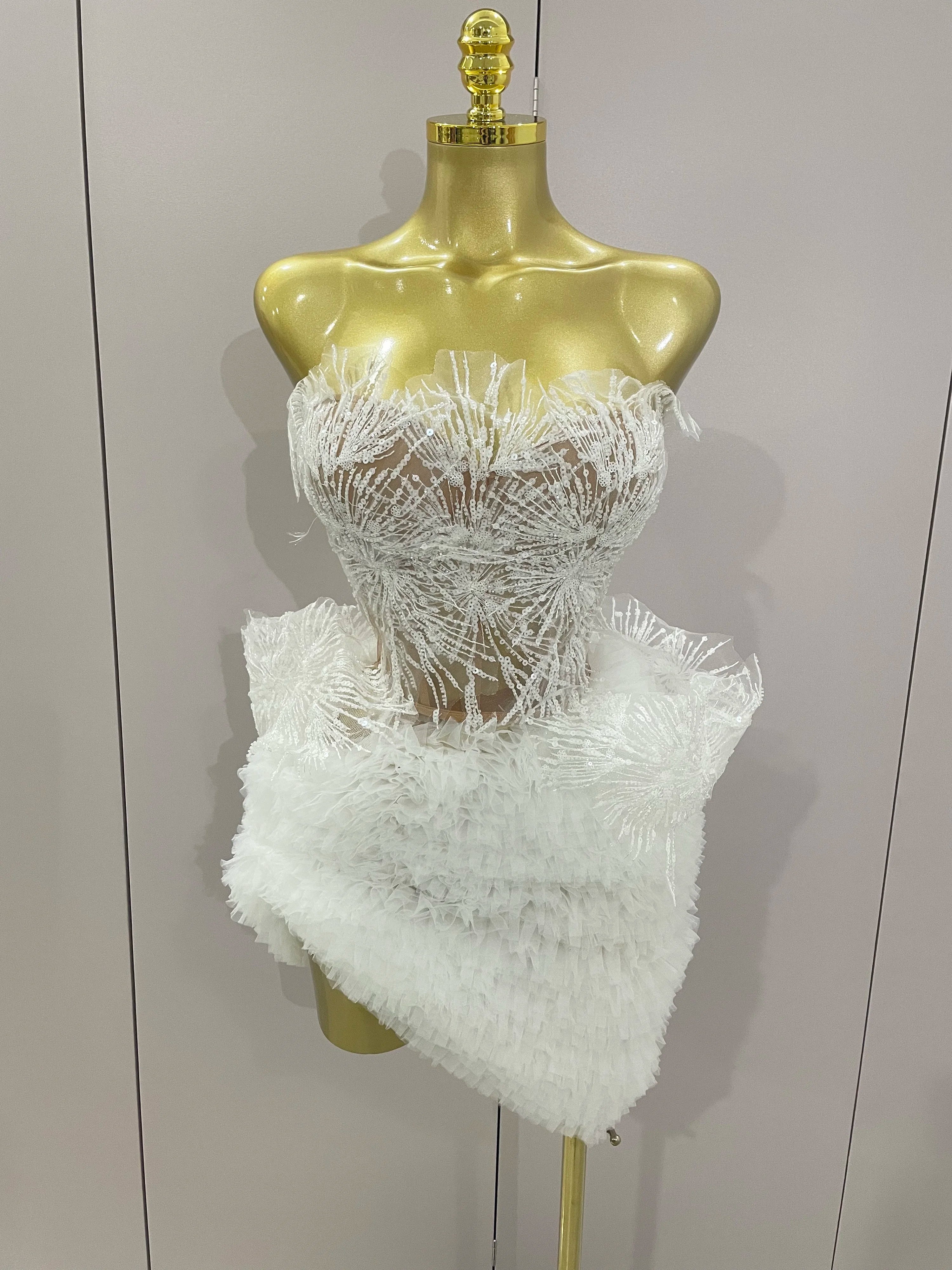 Stock Sexy White Lace Strapless Tops Ruffles Mini Skirt 2 PCS Set Women Evening Party Nightclub Singer Stage Performance Costume