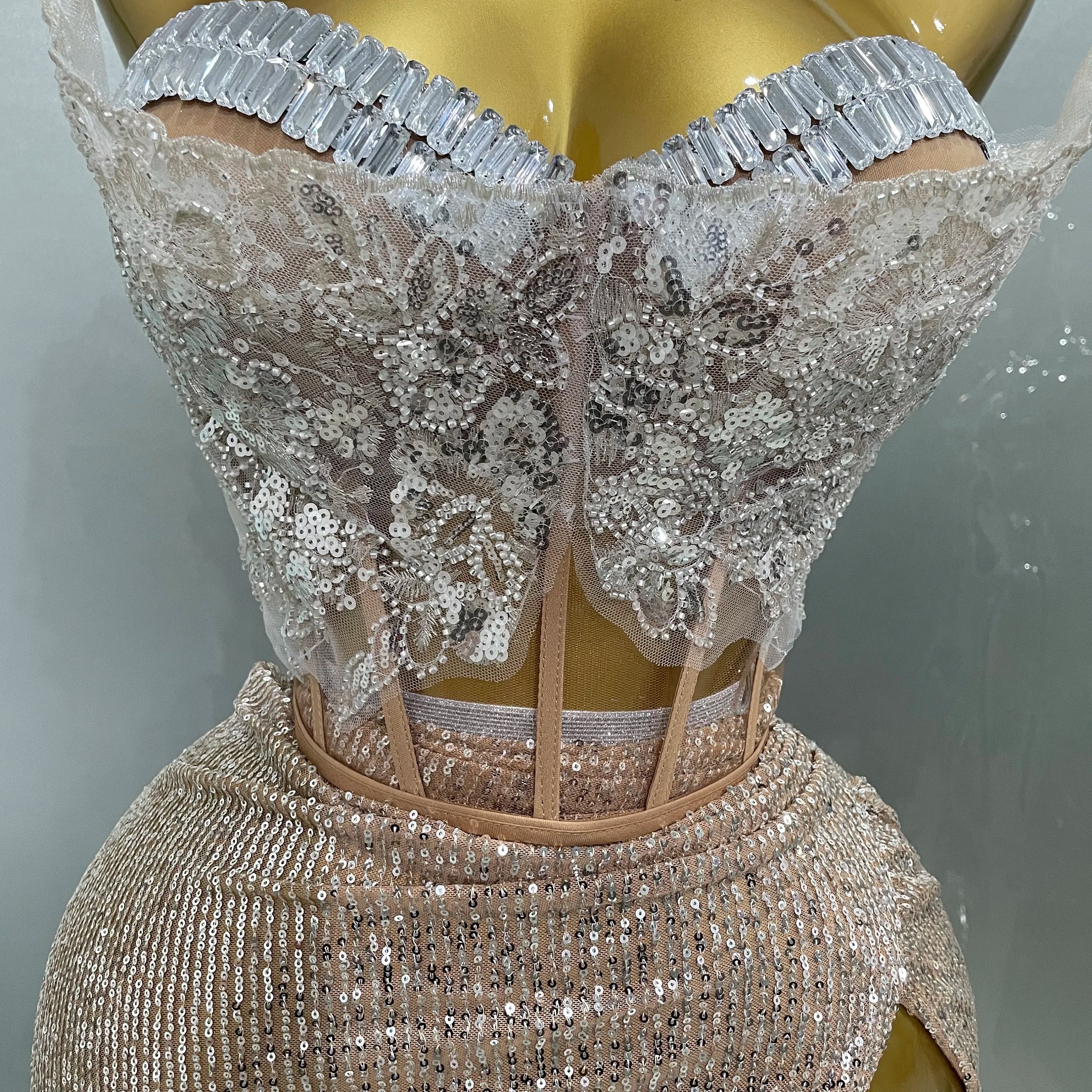 2025New Women Sparkle Rhinestone Sequins Two Pieces Evening Party Dress Celebrate Festival Dancer Bar Nightclub Ds Dj Stage Wear