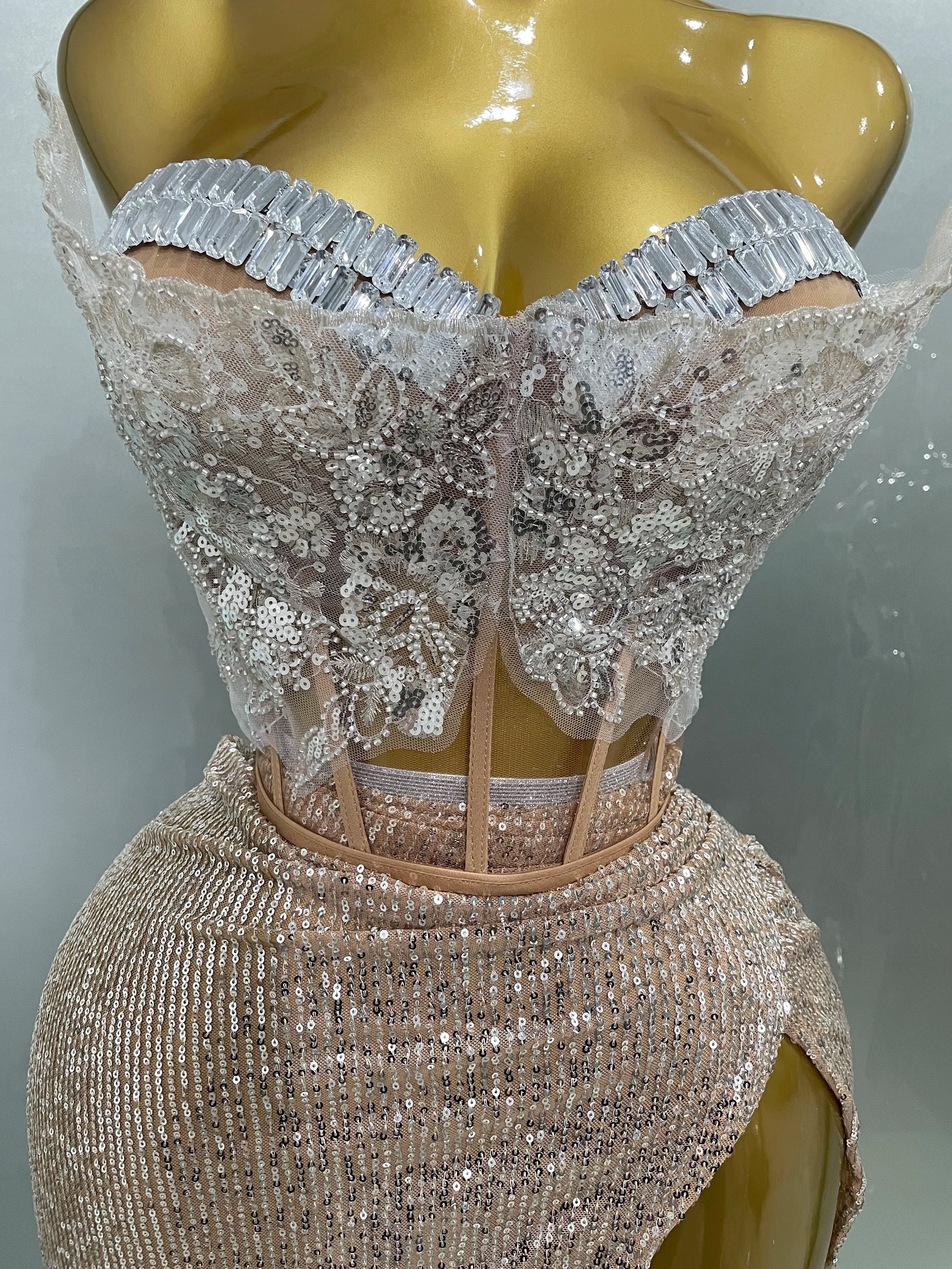 2025New Women Sparkle Rhinestone Sequins Two Pieces Evening Party Dress Celebrate Festival Dancer Bar Nightclub Ds Dj Stage Wear