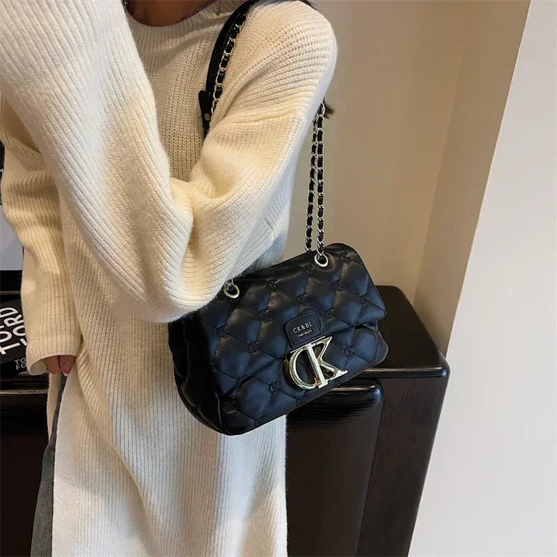 2025 Chic Diamond Pattern Bag for Women - Trendy Chain, Niche Letter Detail Crossbody Bag