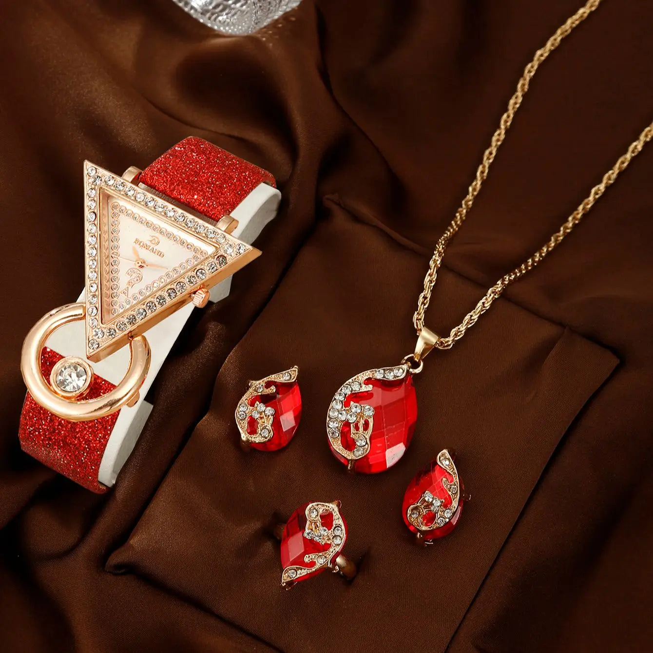 5pcs Set Watch For Women Watches Fashion Versatile Women's Creative Inverted Triangle Rhine Quartz Watch Red