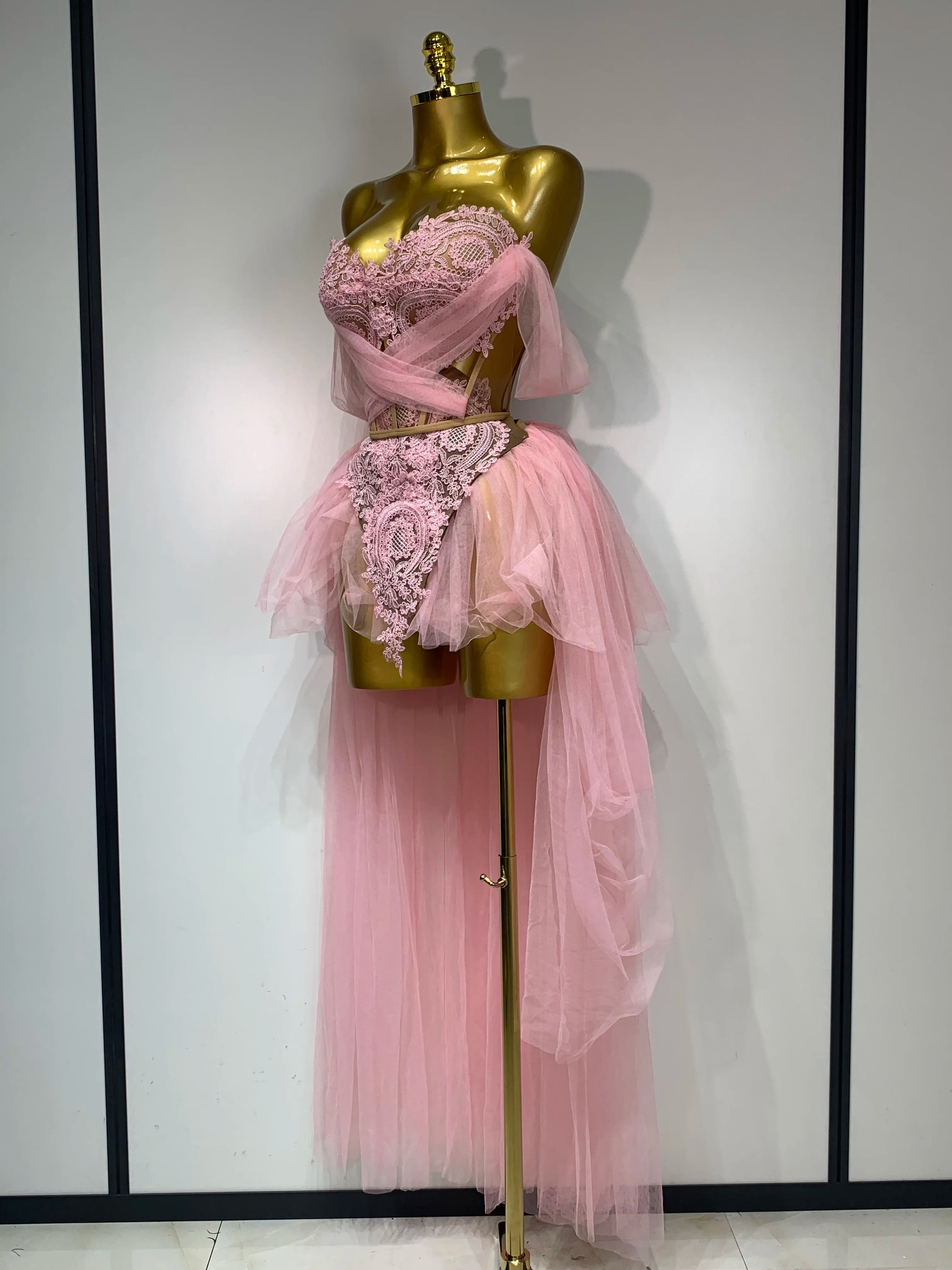 Women Sexy Strapless Pink Mesh Two Pieces Set Prom Gown Celebrate Birthday Nightclub Party Singer Stage Performance Costume