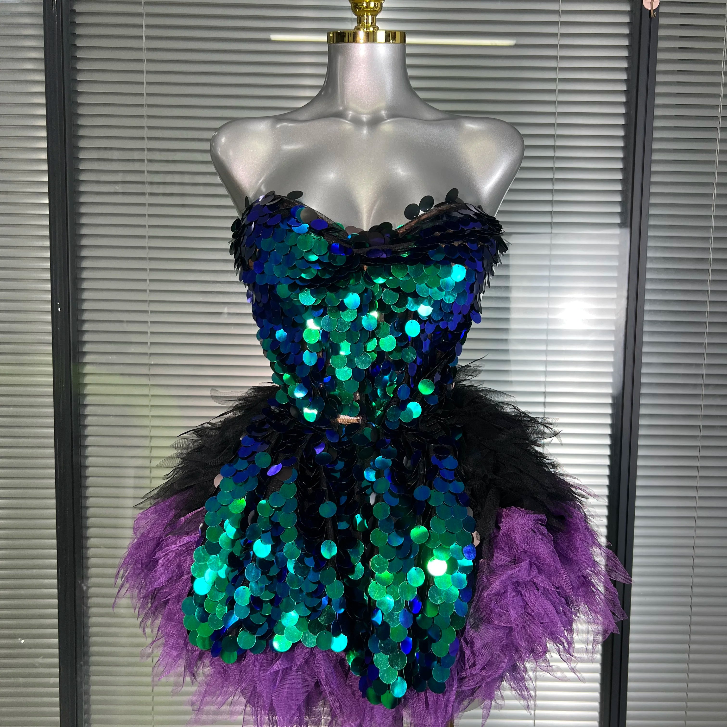 Women Sexy Sequins Two Pieces Set Shinning Night Club Skirt Suits Singer Dancer Adjustable Stage Performance Costume