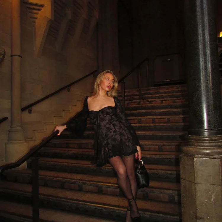 Vintage High Waist Lace A Line Mini Dress Women Elegant Spliced Flare Sleeve V Short Dresses Fashion Valentine's Day Party Robes