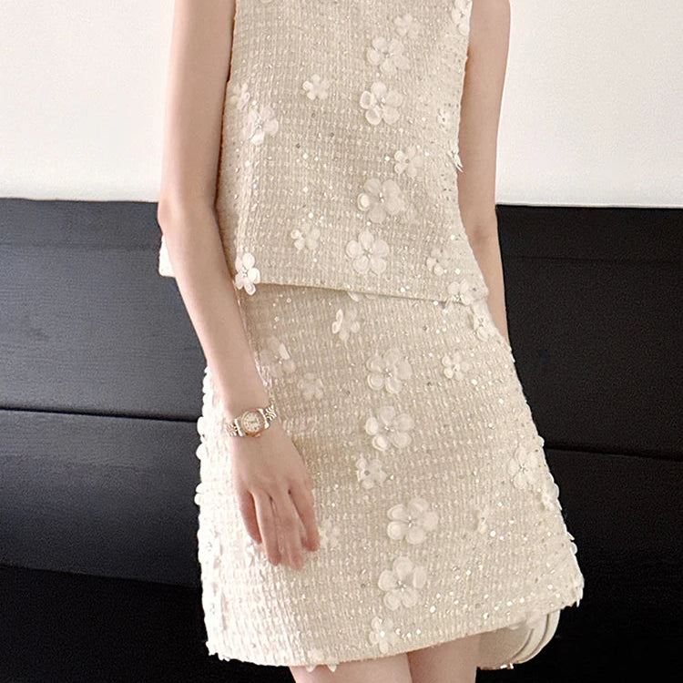 TWOTWINSTYLE Patchwork Floral Two Piece Sets For Women Round Neck Sleeveless Vest High Waist Mini Skirt Casual Set Female 2023