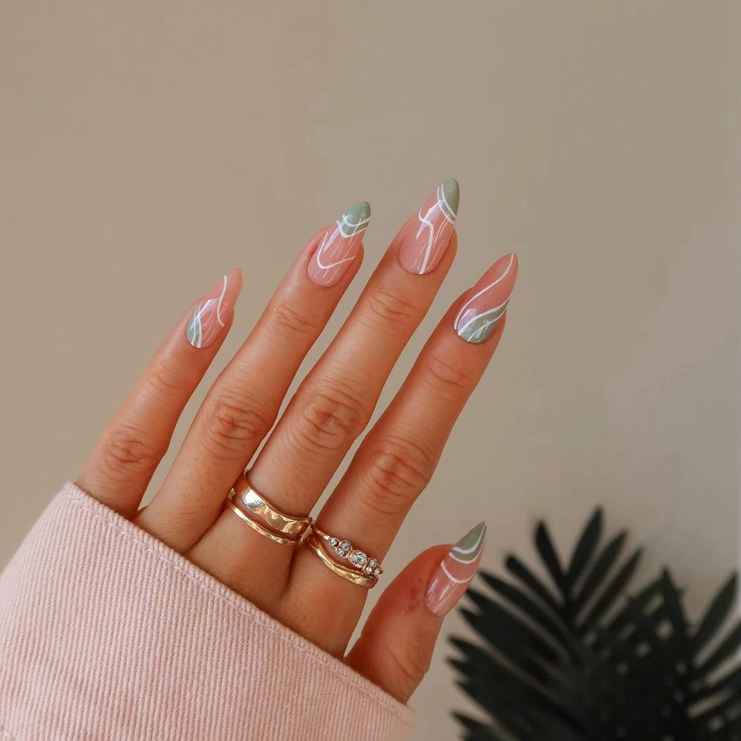 24Pcs Pink Oval Press on Fake Nails Short Stripes White Pattern Minimalist Designs Finished Nail Tips Reusable Nails French Tool