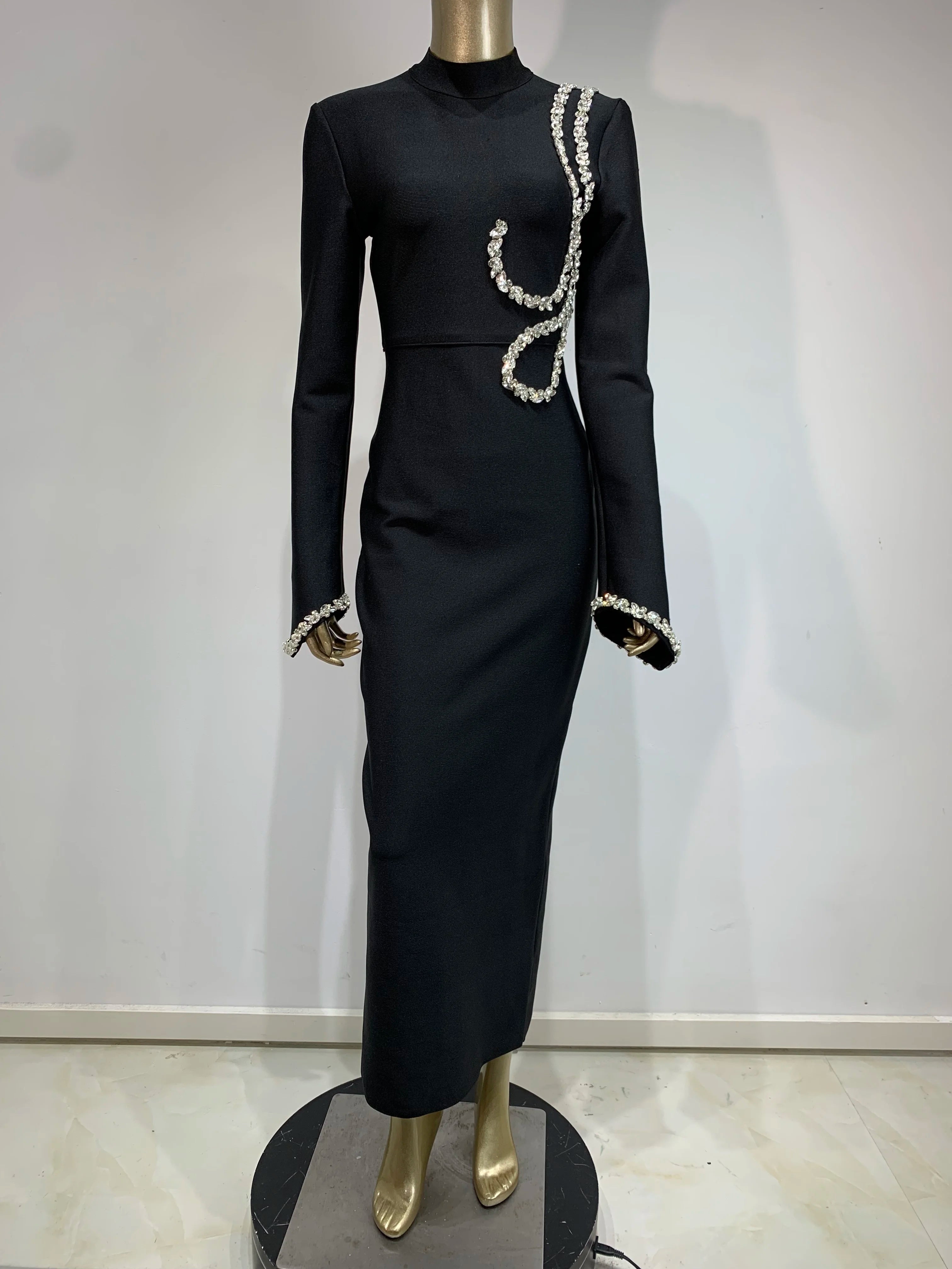 Women Winter Celebrity Sexy Turtleneck Diamonds Black Maxi Long Bodycon Bandage Dress 2024 Elegant Evening Club Party Dress