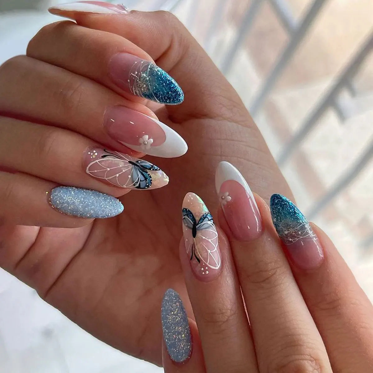 24Pcs Mid-length Almond Press on Nails with Green Forest Mushroom Design Fake Nail Shiny Powder Finished Wearable False Nail Tip