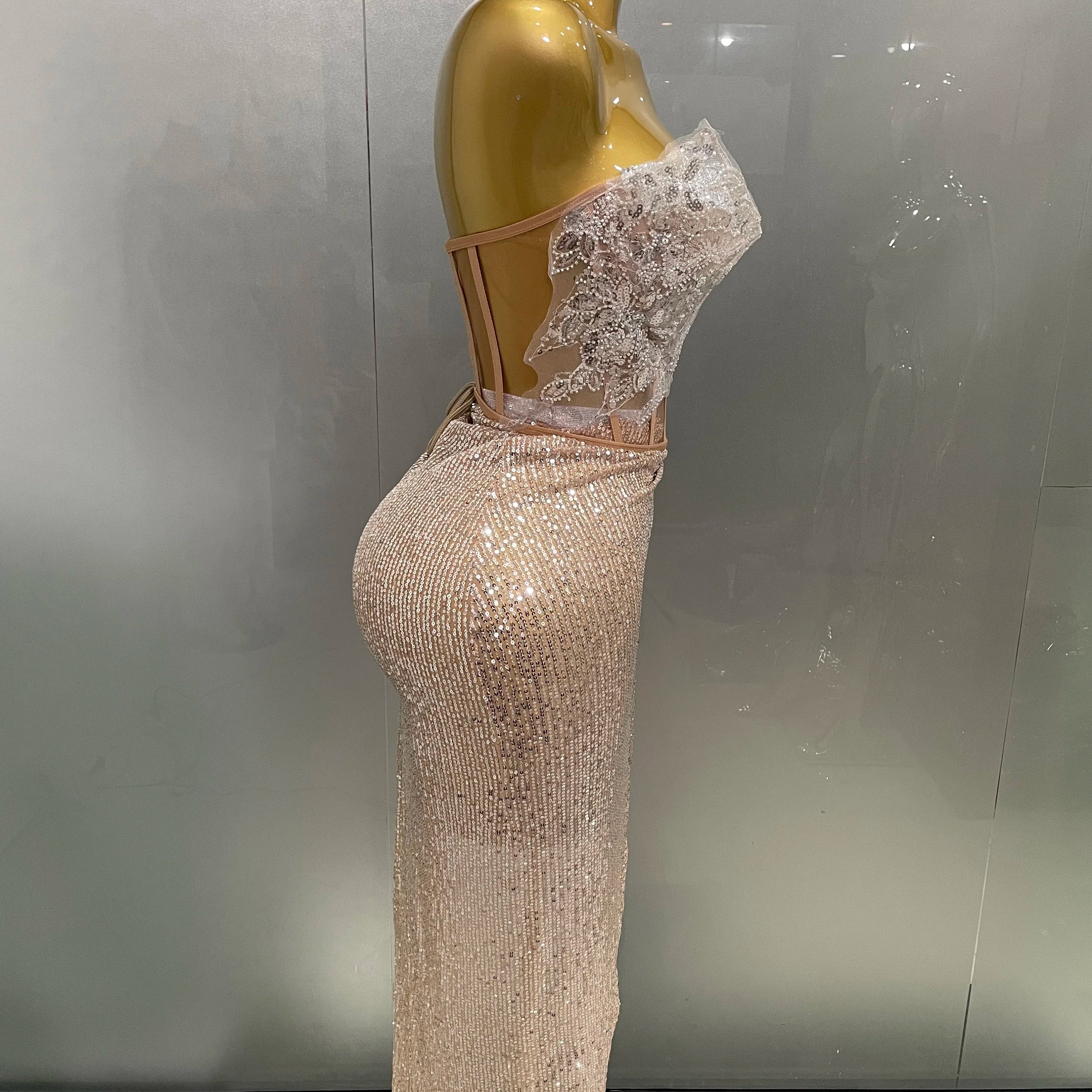 2025New Women Sparkle Rhinestone Sequins Two Pieces Evening Party Dress Celebrate Festival Dancer Bar Nightclub Ds Dj Stage Wear