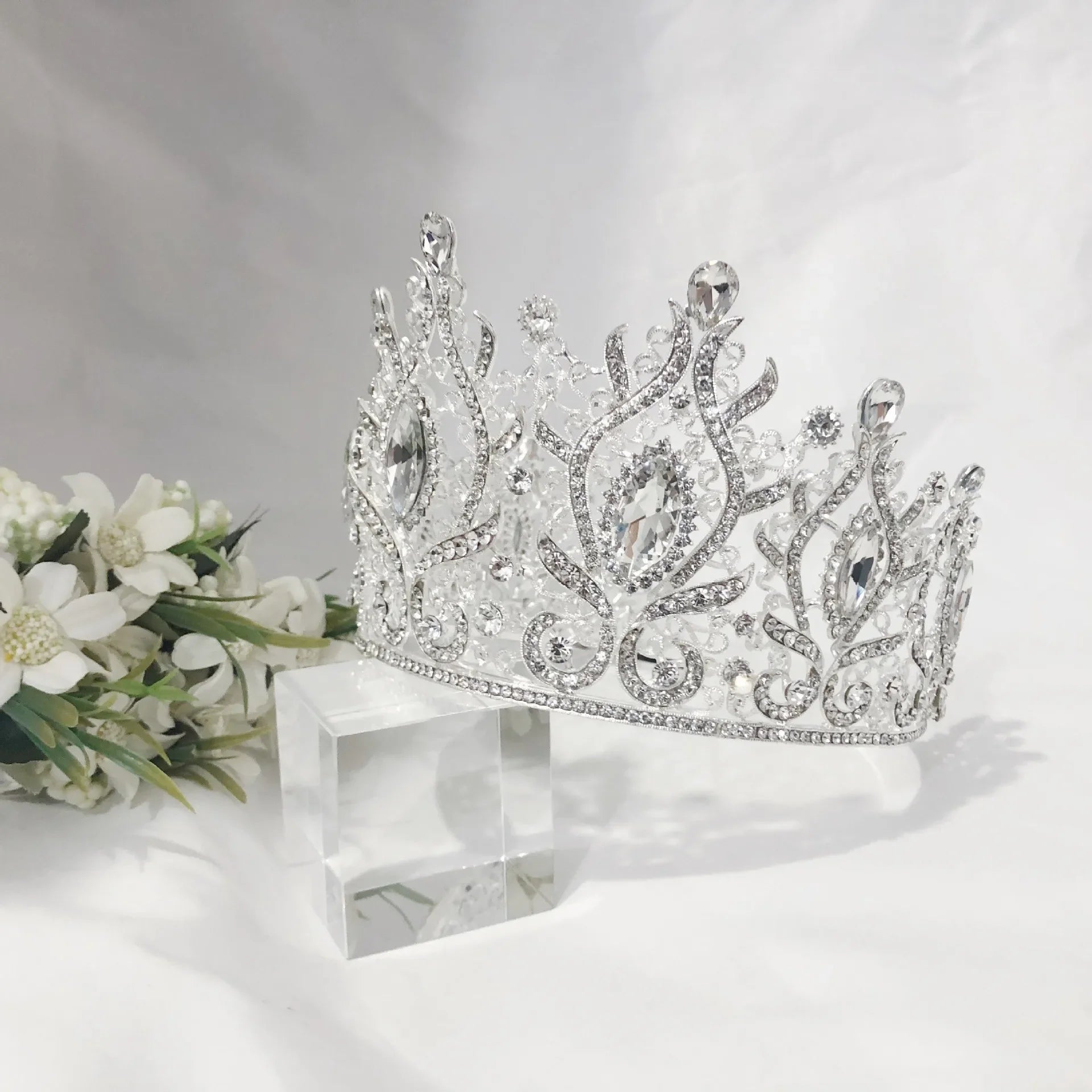 Green Bridal Crown Princess Tiara Headband Costume Party Accessories for Birthday Emerald Wedding Tiara for Women white Tiaras