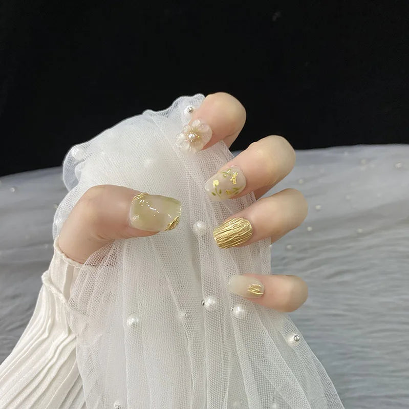 10Pcs Short Ballet Wearable Press on Nails Hand-painted Colorful Flowers Lovely Nail Art with Gold Foil Stick Sweet Beauty Nails