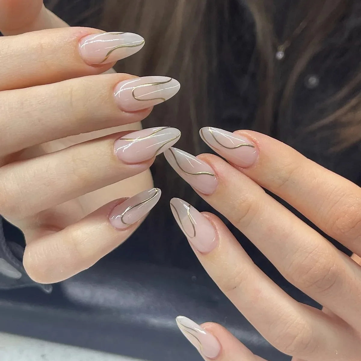 24Pcs Mid-length Almond False Nails Press on 3D Gold Irregular Design Fake Nail Simple Reusable Artificial Full Cover Nails Tips