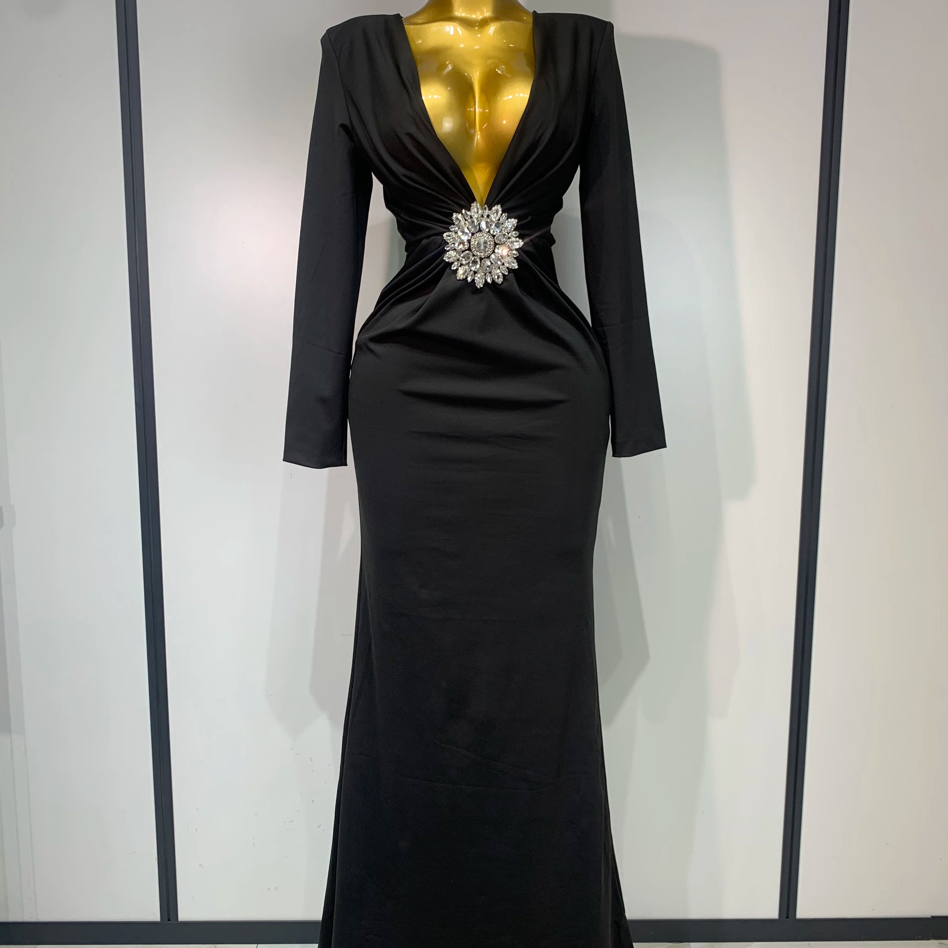 Black Diamond Bodycon Maxi Dresses Women Sexy Deep V Neck Long Sleeves Gowns Runway Party Wear 2025 Elegant Evening Party Dress
