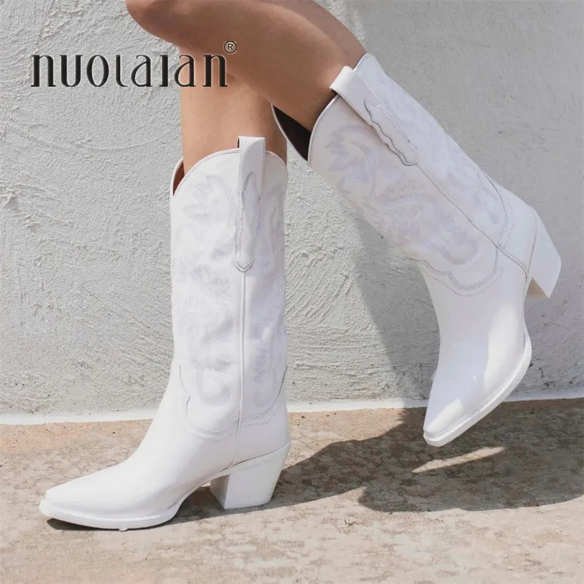 Western Women Boots Autumn Winter Fashion Chunky Heeled Cowboy Boots Vintage Style Country Western Cowgirl High Heels Boots