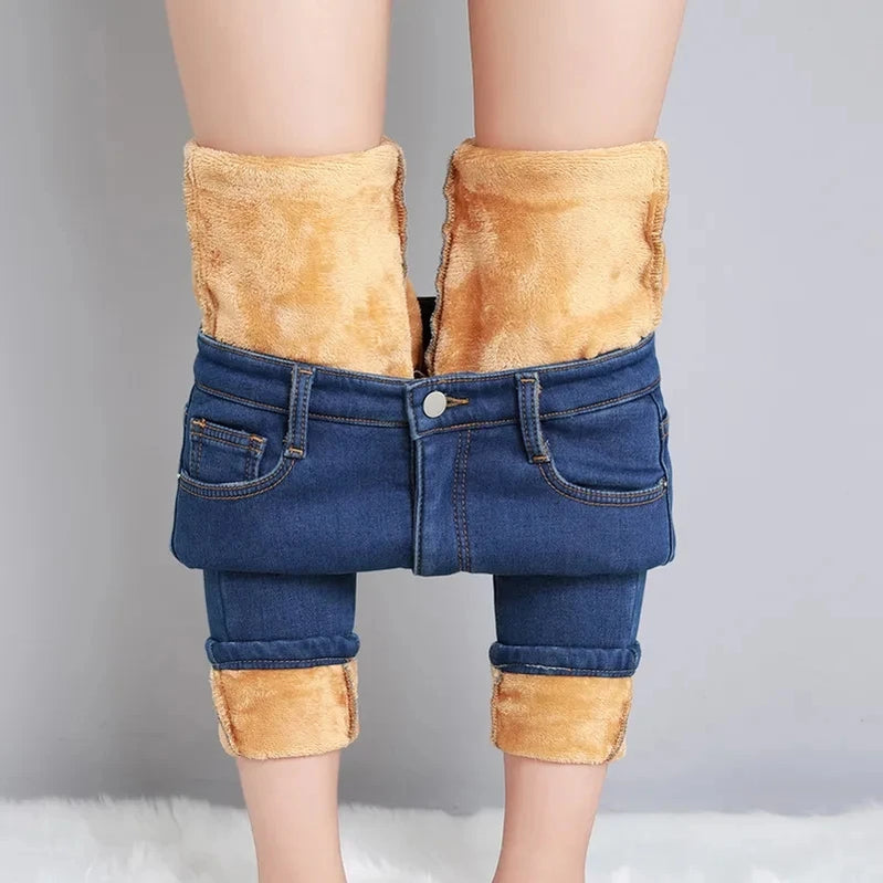 Women Thermal Jeans Winter Snow Warm Plush Stretch Jeans Lady Skinny Thicken Students Denim Pants Fleece Mom Fur Trousers