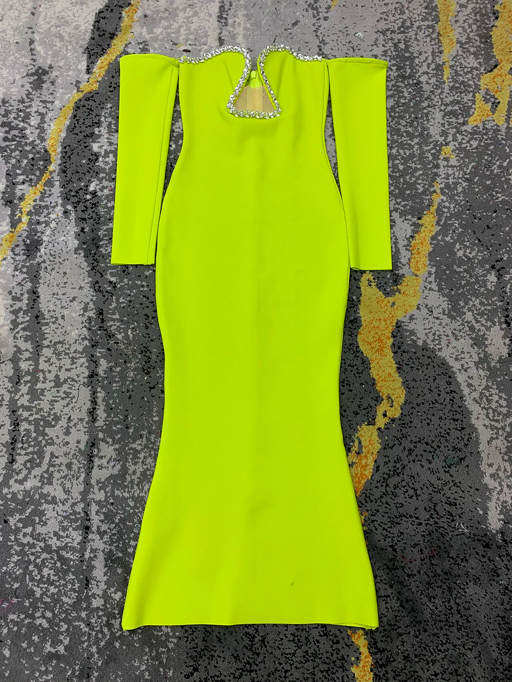 2023 New Arrival Women Long Sleeve Sexy Off the Shoulder Shinning Crystal Bodycon Long Bandage Dress Elegant Evening Party Dress