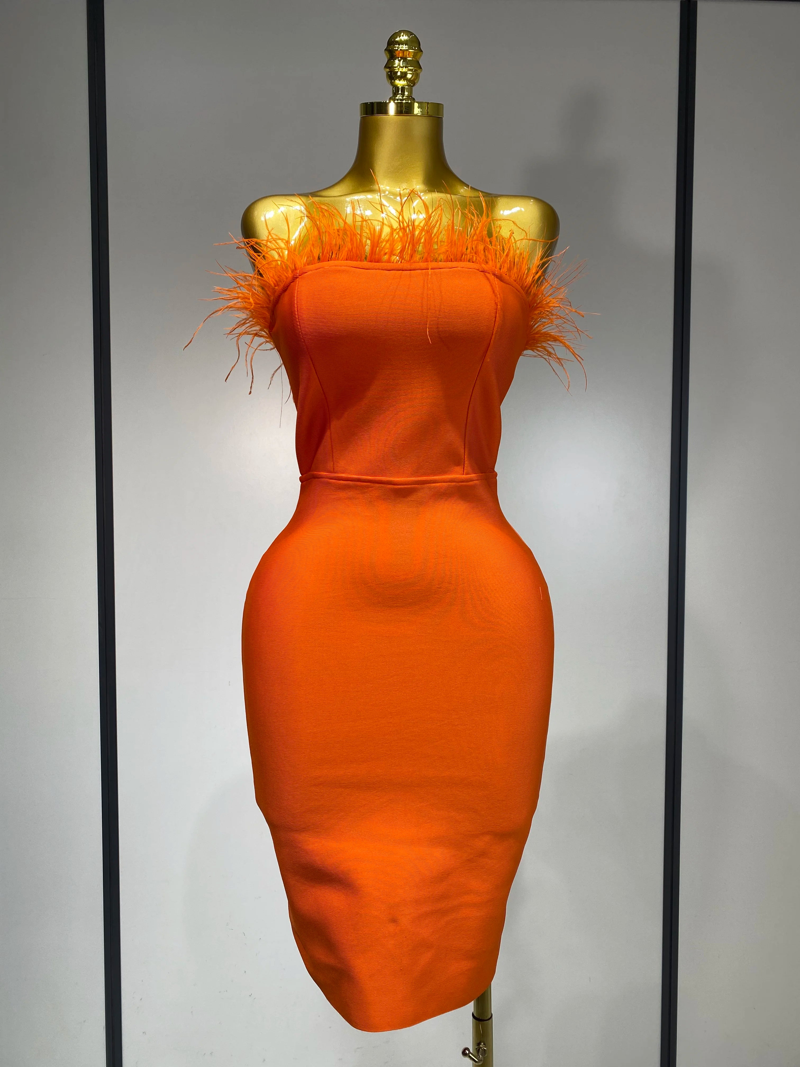 Women Sexy Backless Yellow Bodycon Bandage Dress Strapless Celebirty Elegant Feather Dresses Luxury Birthday Club Party Outfit