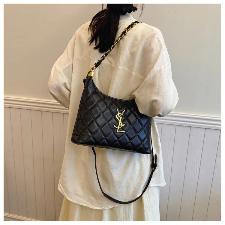 2025 Quilted Chain-Strap Hobo Bag for Women, Chic Minimalist Crossbody Purse, Unique Shoulder Bag