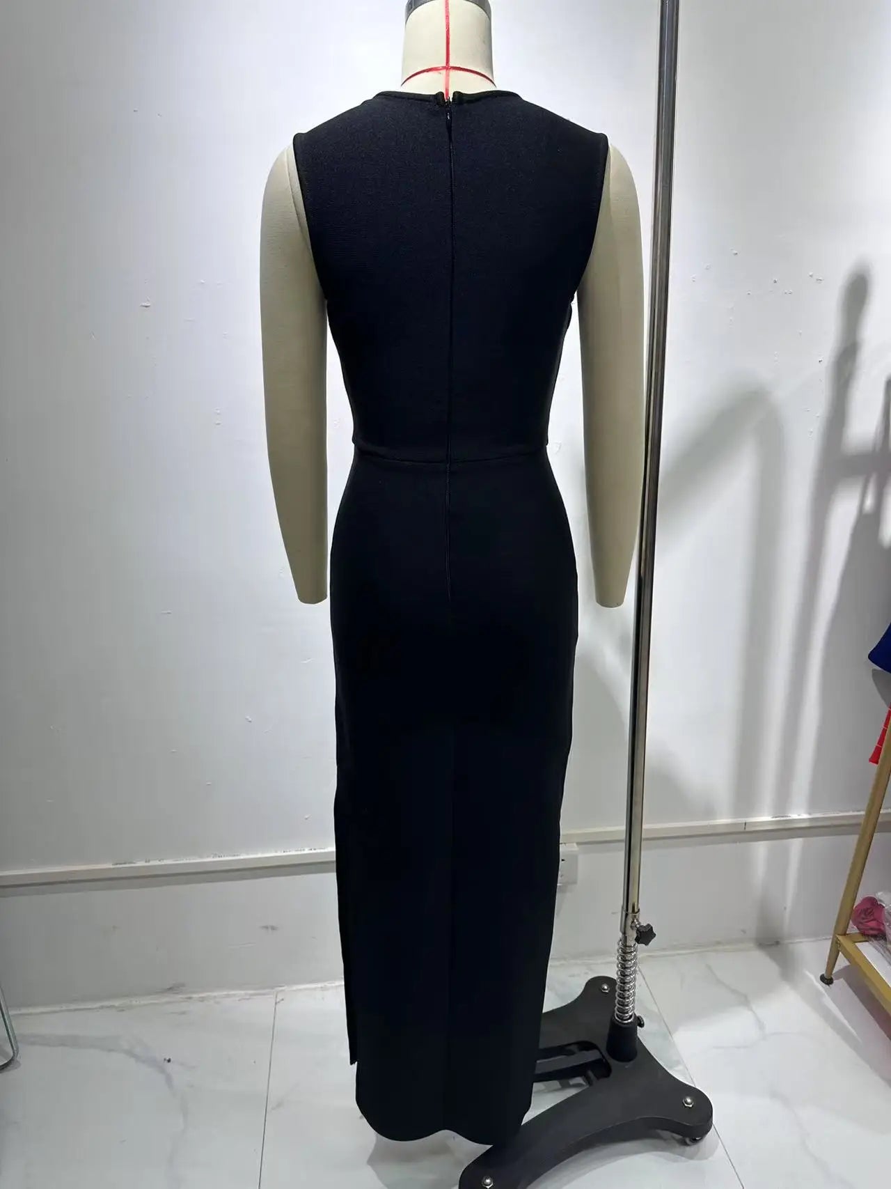 Arrival Women Sexy Sleeveless Pearl Beading Bodycon Bandage Long Dress Celebrate Evening Party Nightclub Outfit Vestido