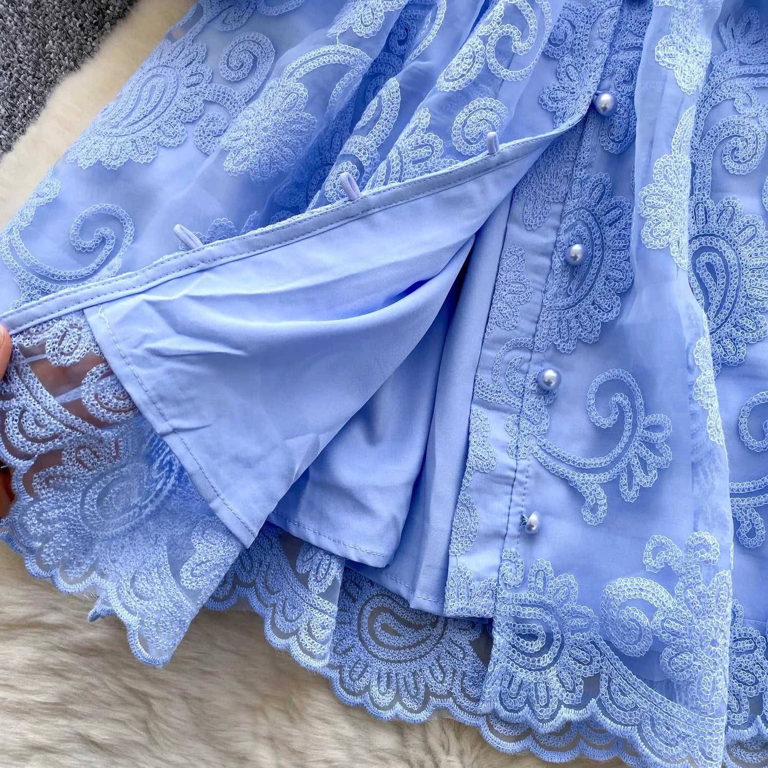 French Sweet V Neck Lantern Sleeve Mini Dress Summer Women Embroidery Flower Mesh Patchwork Belt Casual Beach A-Line Party Robes