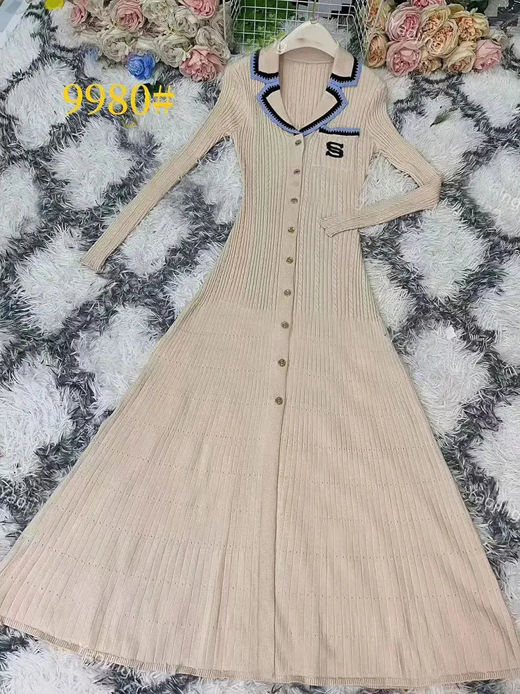 Elegant Women's Slim Fit Knitted Dress Fashionable Polo Neck Short Sleeve Single breasted Design Split Knitted Mid length Dress