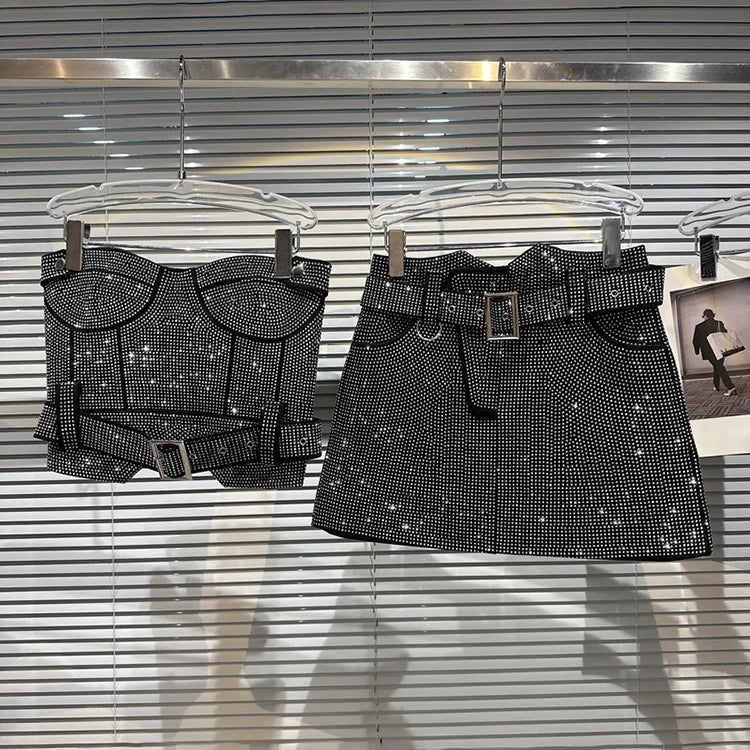 Mini jupes courtes de styliste pour femmes, avec strass brillants, épissure, Sexy, sans bretelles, ceinture taille haute, été