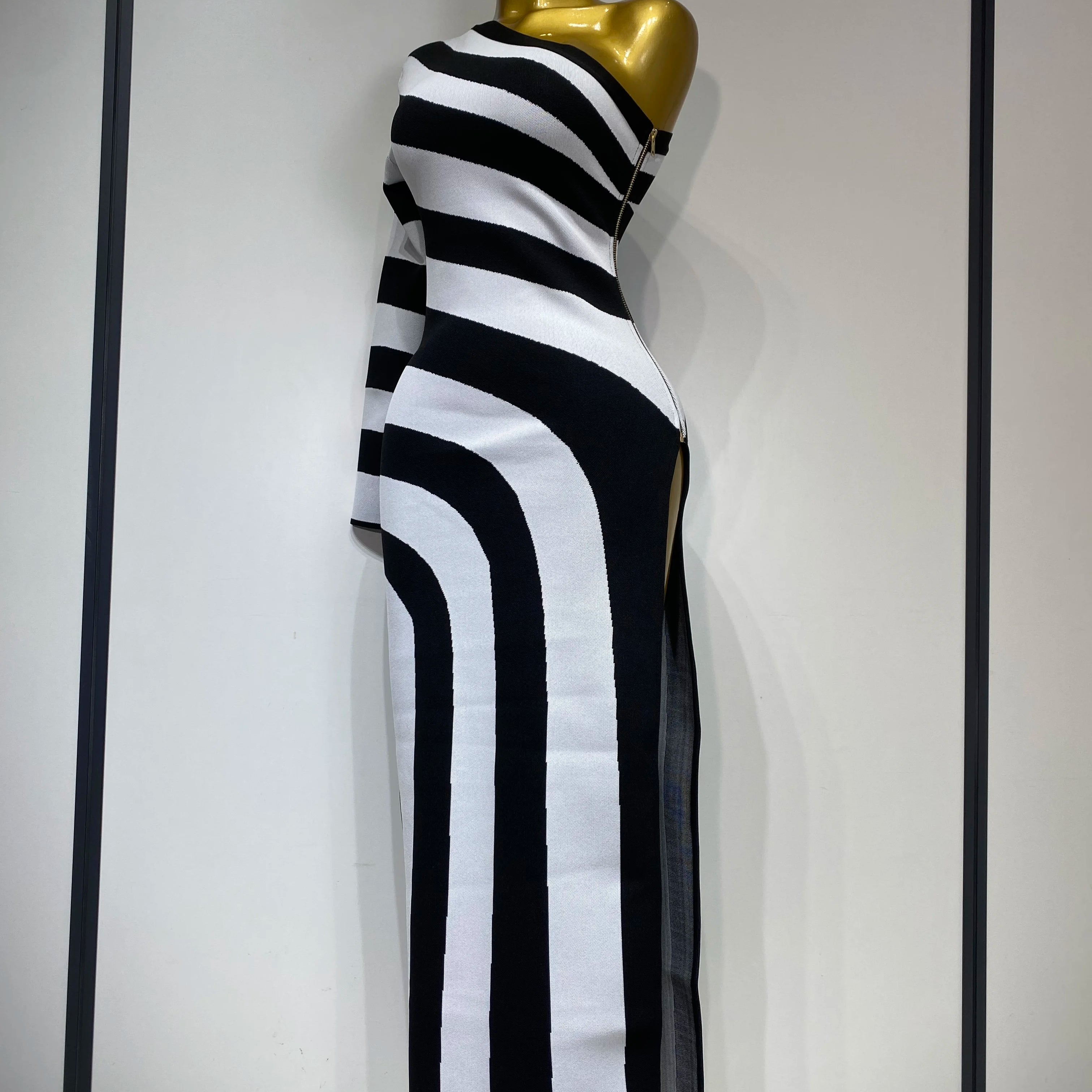 Luxury Birthday Dresses Women Sexy One Shoulder Striped High Split Jacquard Maxi Bandage Long Dress Elegant Evening Party Gown