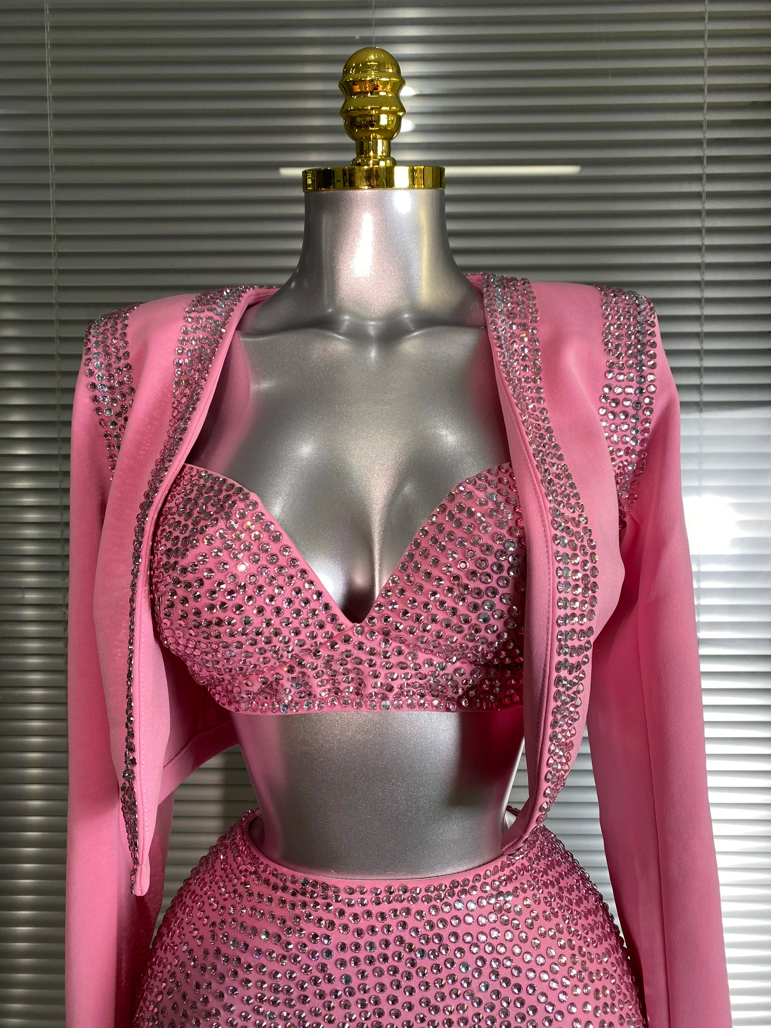Women Sexy Two Pieces Set Pink Crystal Diamond Night Club Short Pants Suits Coat Singer Dancer Stage Performance Costume