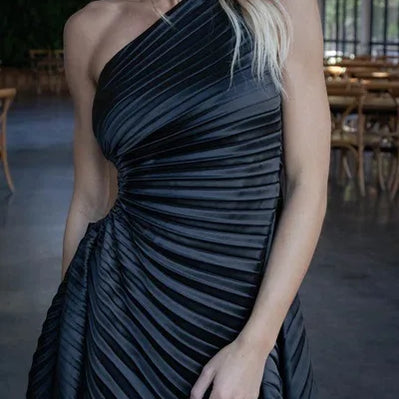 CM.YAYA Women Pleated One Shouloder Sleeveless Cutout Waist Dress 2025 Evening Sexy Club Party Evening High Street Dresses