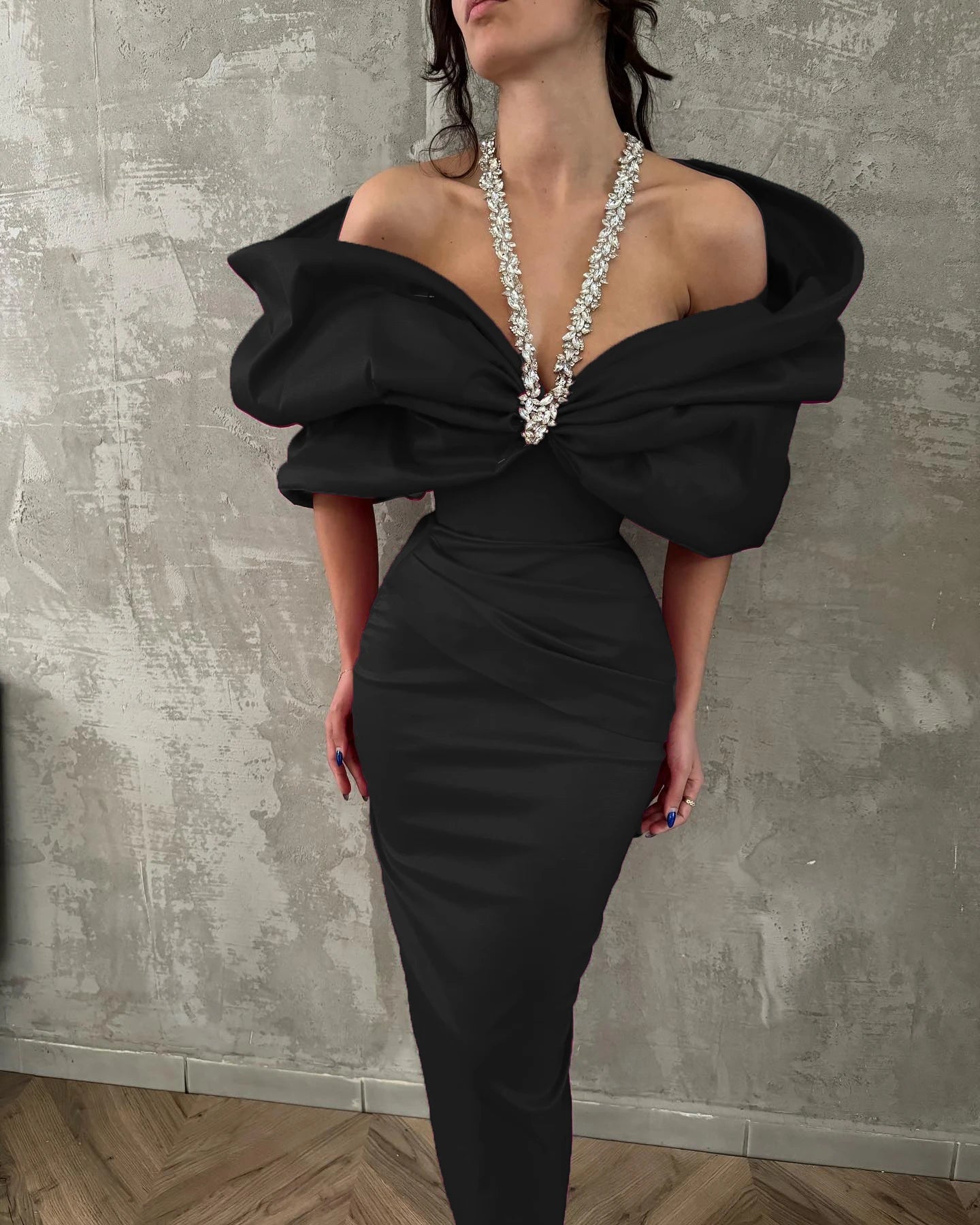 Red Black Women Sexy Halter Off the Shoulder Crystal Ruffles Bodycon Long Bandage Dress Nightclub Party Birthday Celebrate Wear