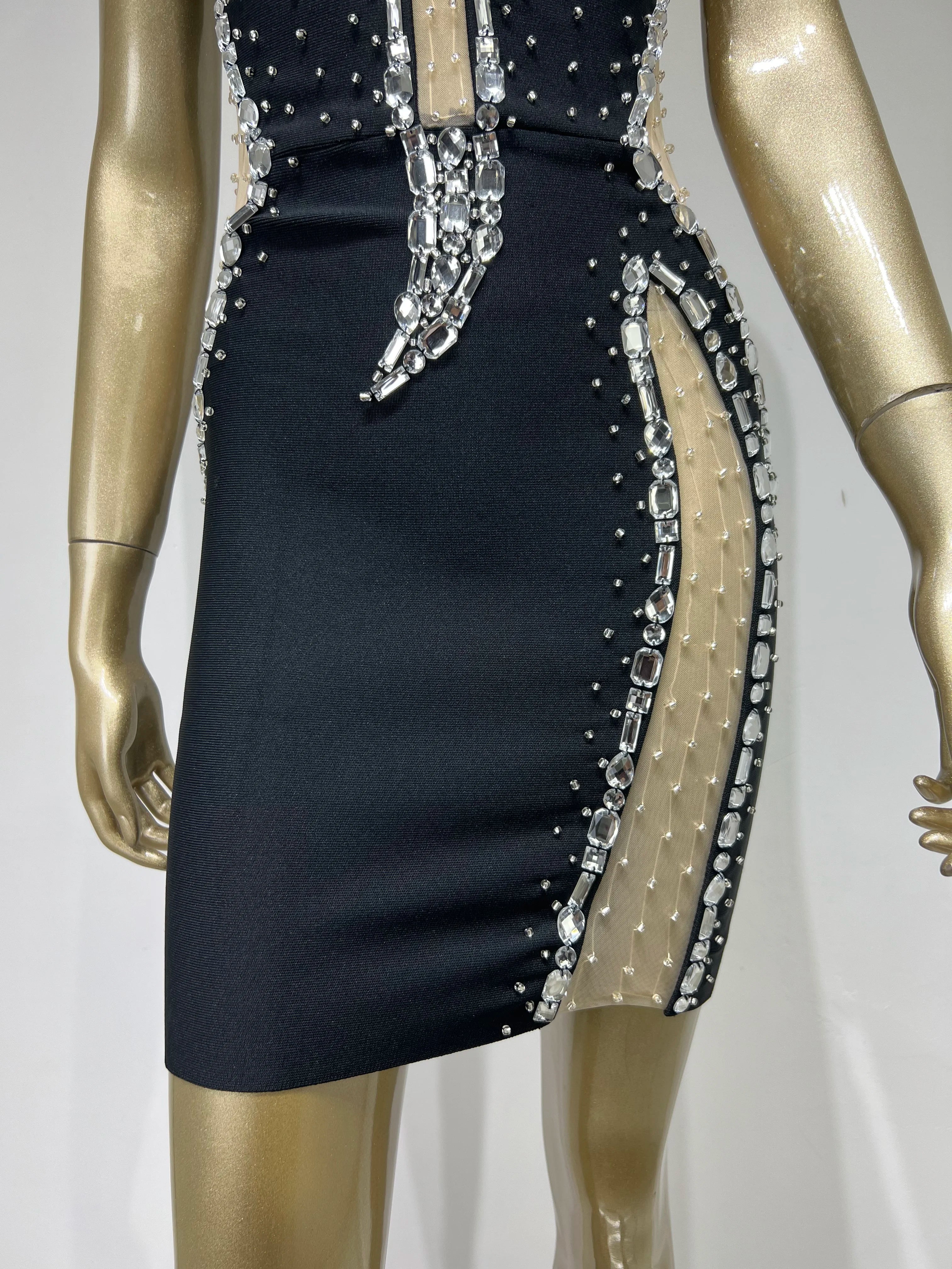 Luxury Women Summer Style Sexy Strapless Beading Diamonds Black Mini Bodycon Bandage Dress 2023 Elegant Evening Party Dress