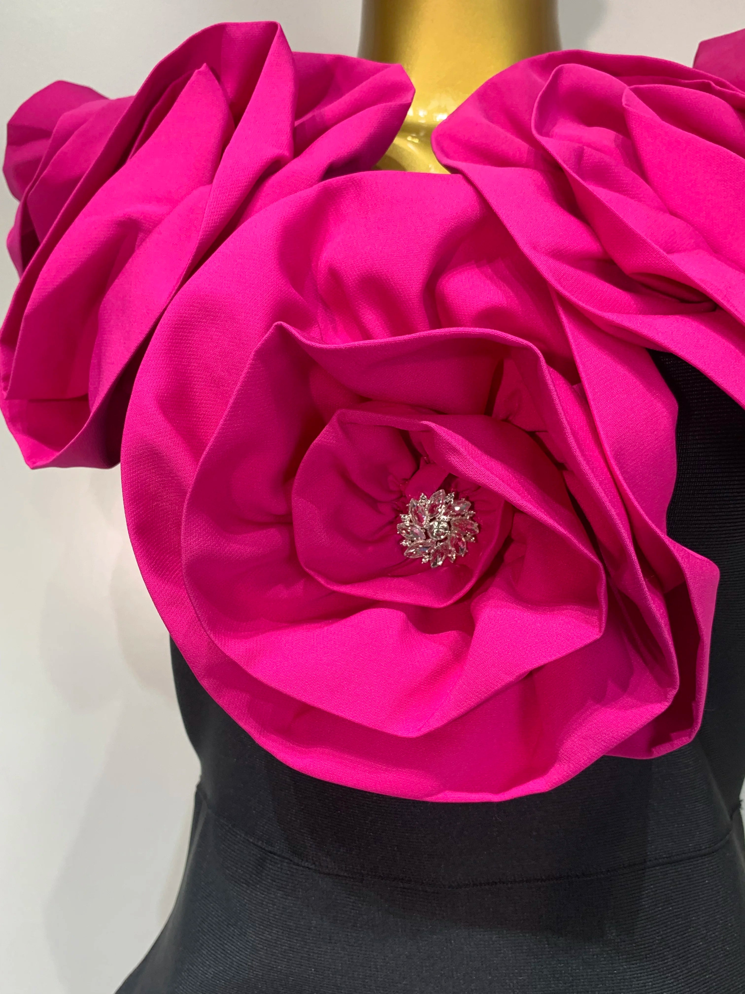 Women 2025 Sexy Off Shoulder Flower Diamonds Bodycon Bandage Dress 2025 Celebrity Elegant Evening Luxury Birthday Party Dresses