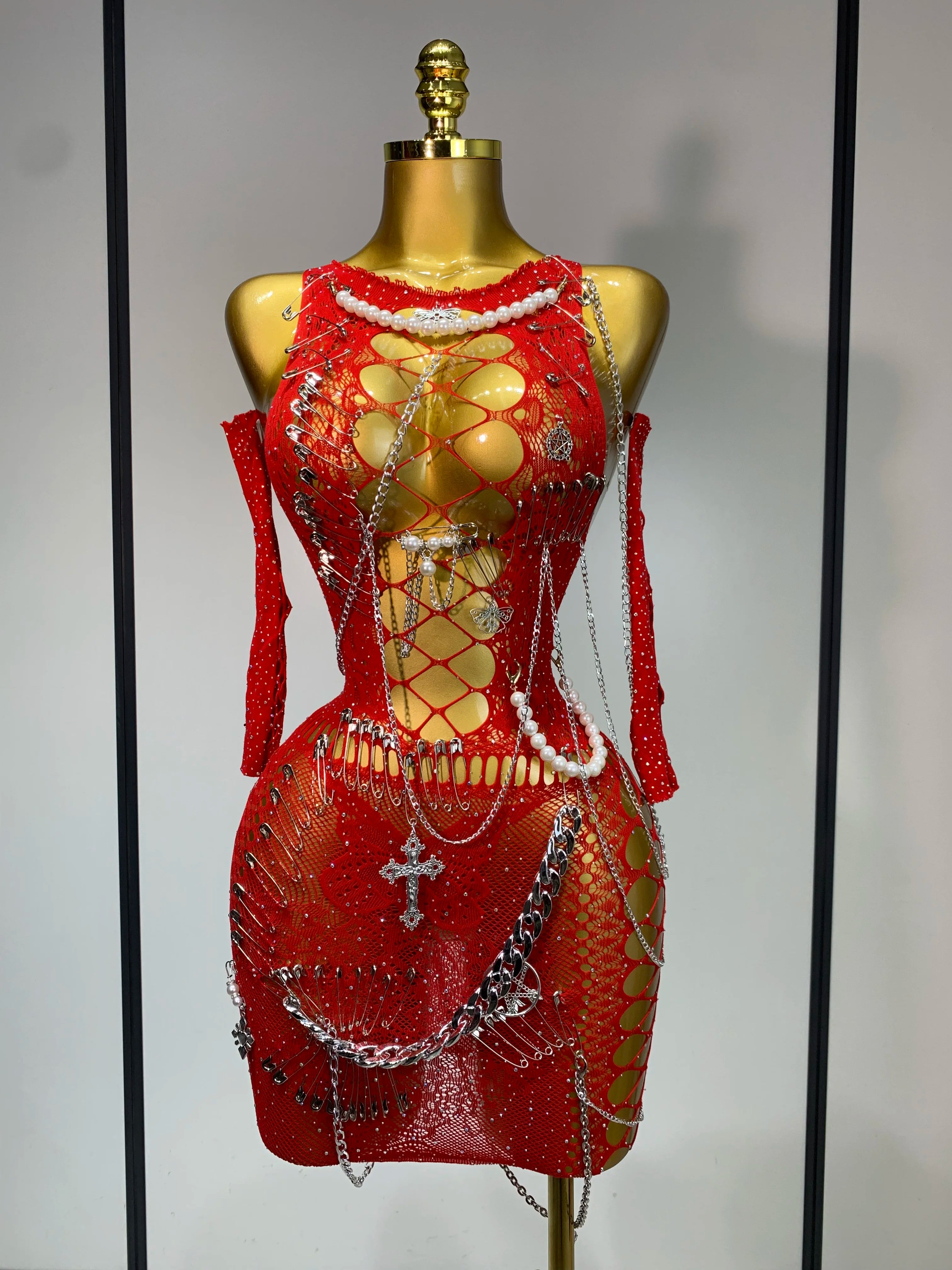 Women Sexy Hollow Out Pearl Chain Bodycon Dress Sleeveless High Stretchy Mini Dress Evening Party Nightclub Singer Stage Outfit