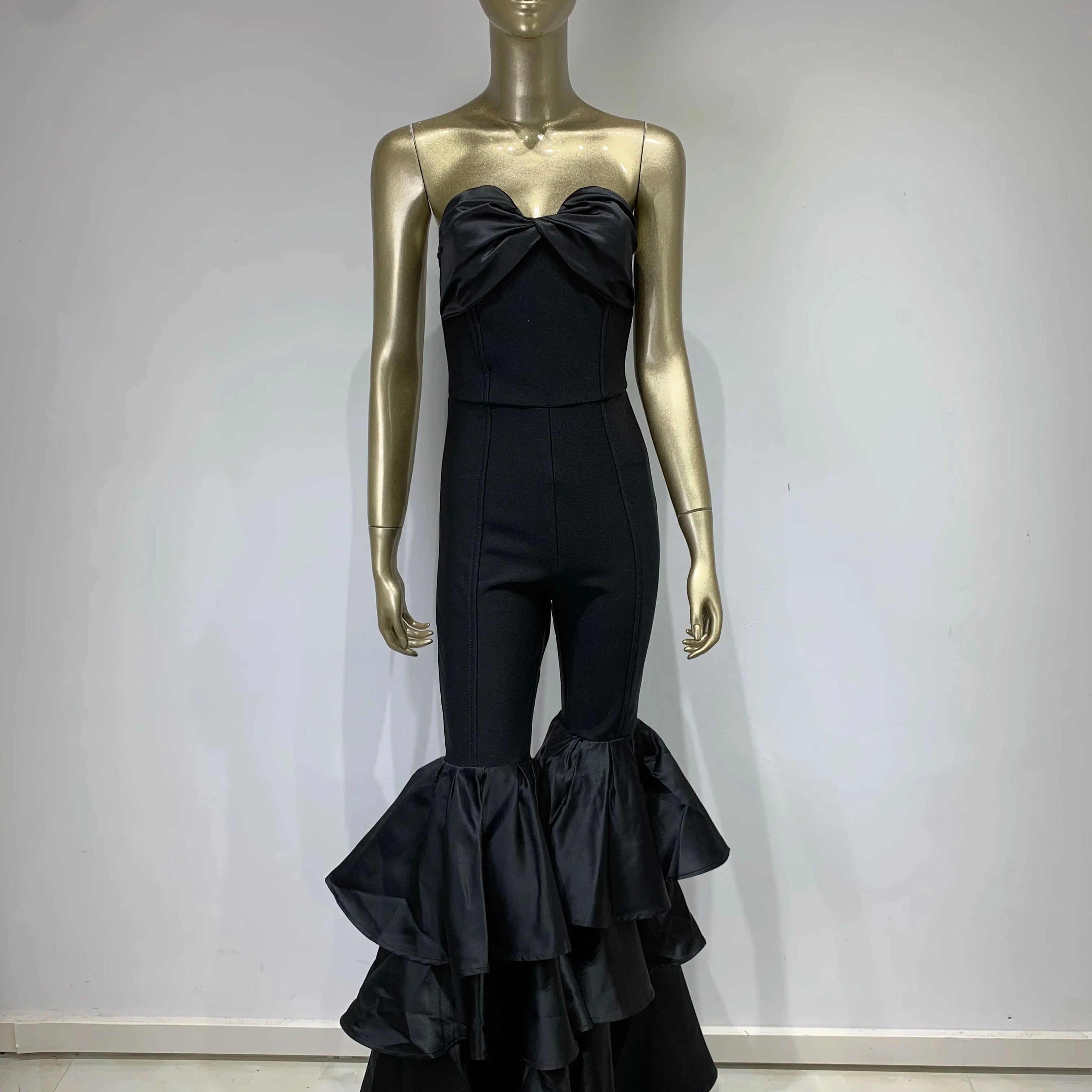 Chic Women Luxury Sexy Strapless Ruffles Bodycon Flare Black Bandage Jumpsuit 2023 Celebrity Designer High Street Rompers
