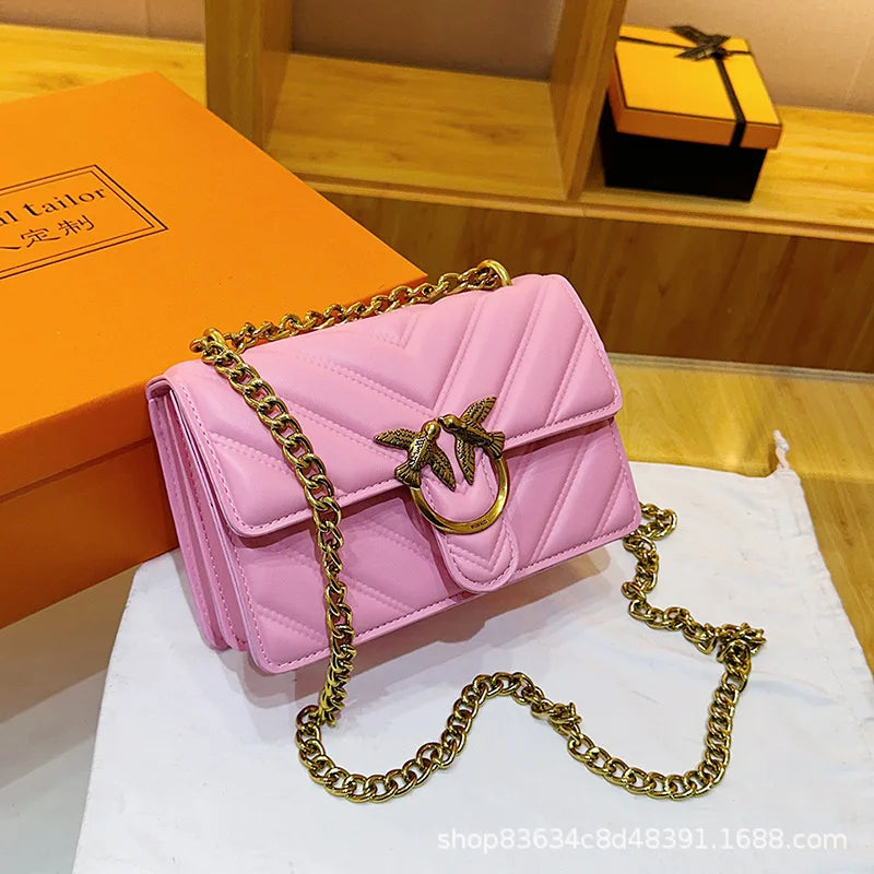 Rhombus Chain Swallow Bag 2025 New Versatile Small Square Bag Fashionable Foreign Style Shoulder Messenger Bag