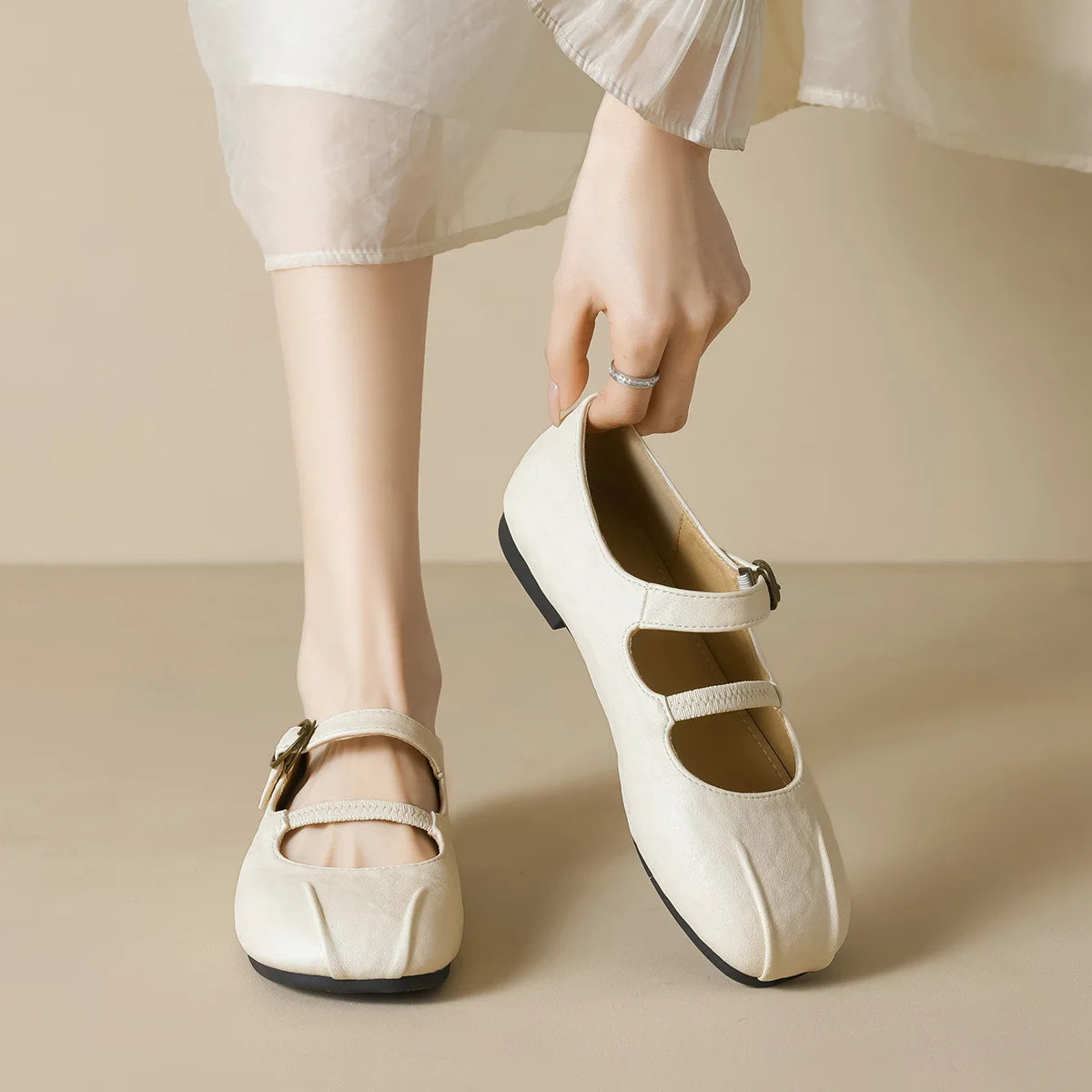 spring women's outerwear shoes Round toe design Mary Jane shoes Ladies' casual flat shoes Work boat shoes Large sizes 41-43