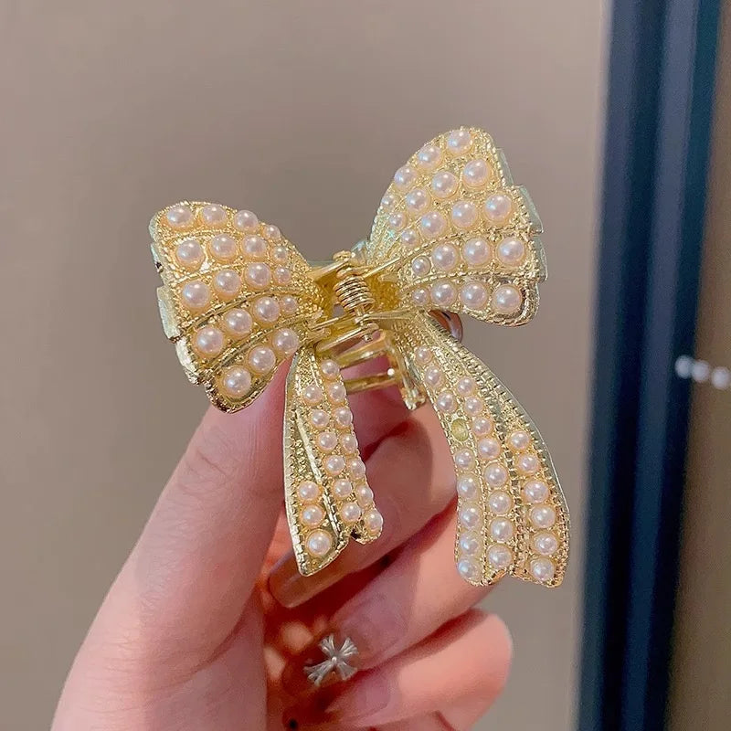 Mini Pearl Hair Claws Clips for Women Elegant Rhinestone Headwear Hairpins Hair Crab Barrettes Hair Accessories for Women w One Size