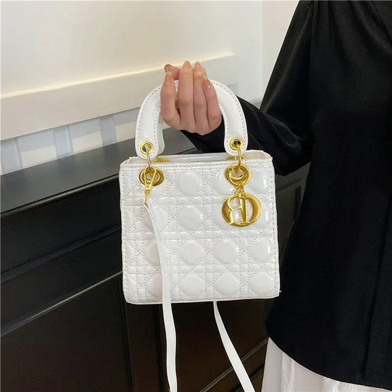 Elegant Women's Leather Crossbody Fashion Handbag Luxury Designer Shoulder Tote Bag Classic For Everyday Look