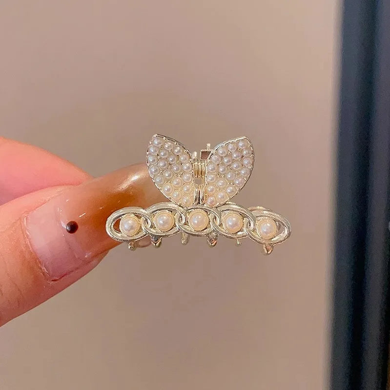 Mini Pearl Hair Claws Clips for Women Elegant Rhinestone Headwear Hairpins Hair Crab Barrettes Hair Accessories for Women D One Size