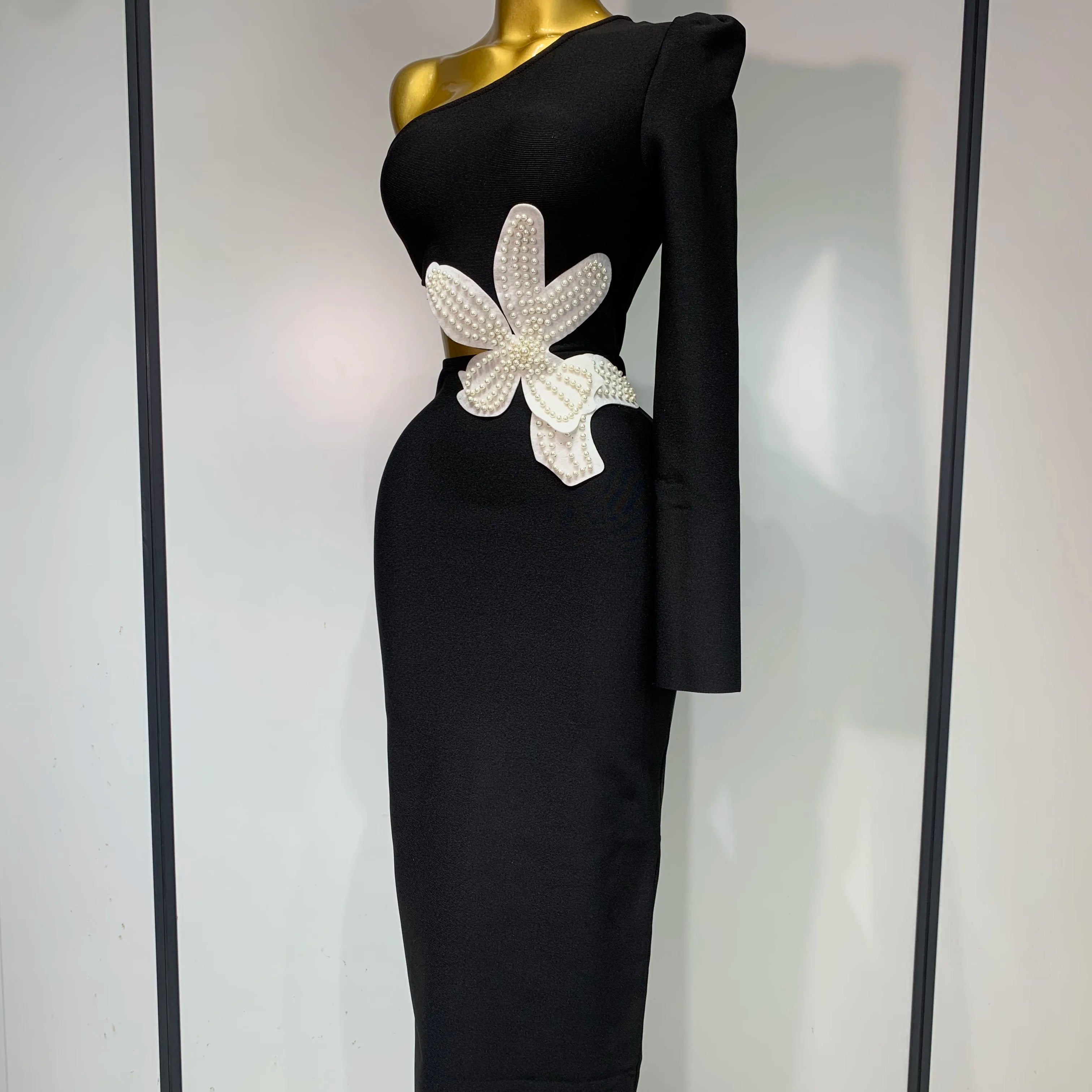 Women Elegant Luxury Black Bandage Party Dress Single Sleeve Cut Out White Pearl Embroidery Flower Midi Long Evening Prom Gowns