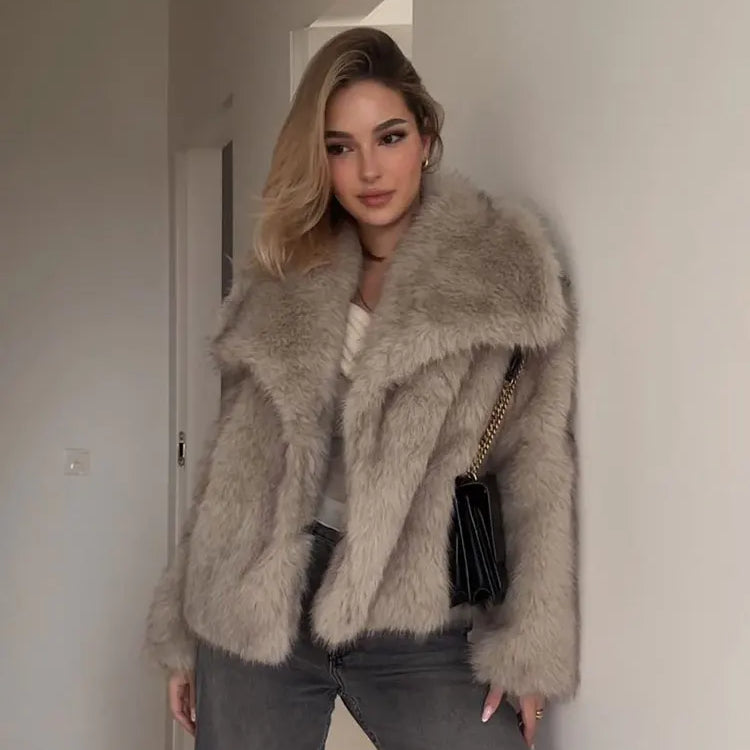 Winter New Fashion Female Vintage Long Sleeve Outerwear Woman Warm Plush Coat Ladies Casual Lapel Collar Thick Coat