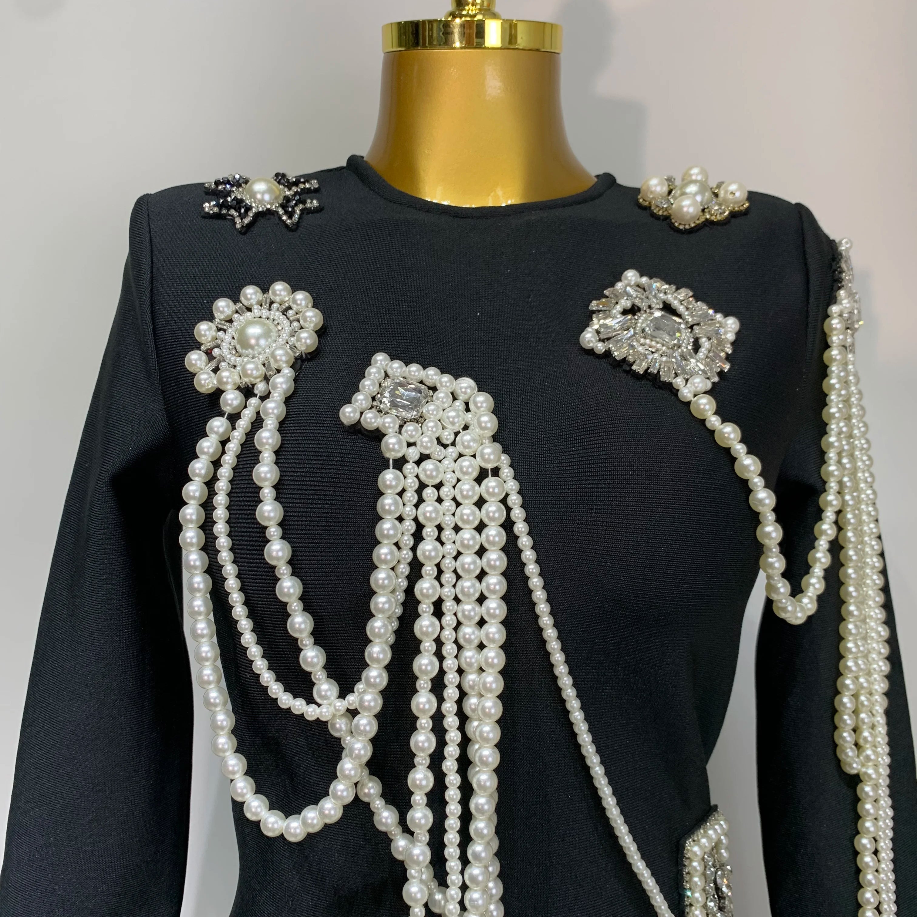 Luxury Birthday Dress Women Beading Diamond Black Bodycone Bandage Wrapped Hip Dress Elegant Long Sleeves Evening Party Gown