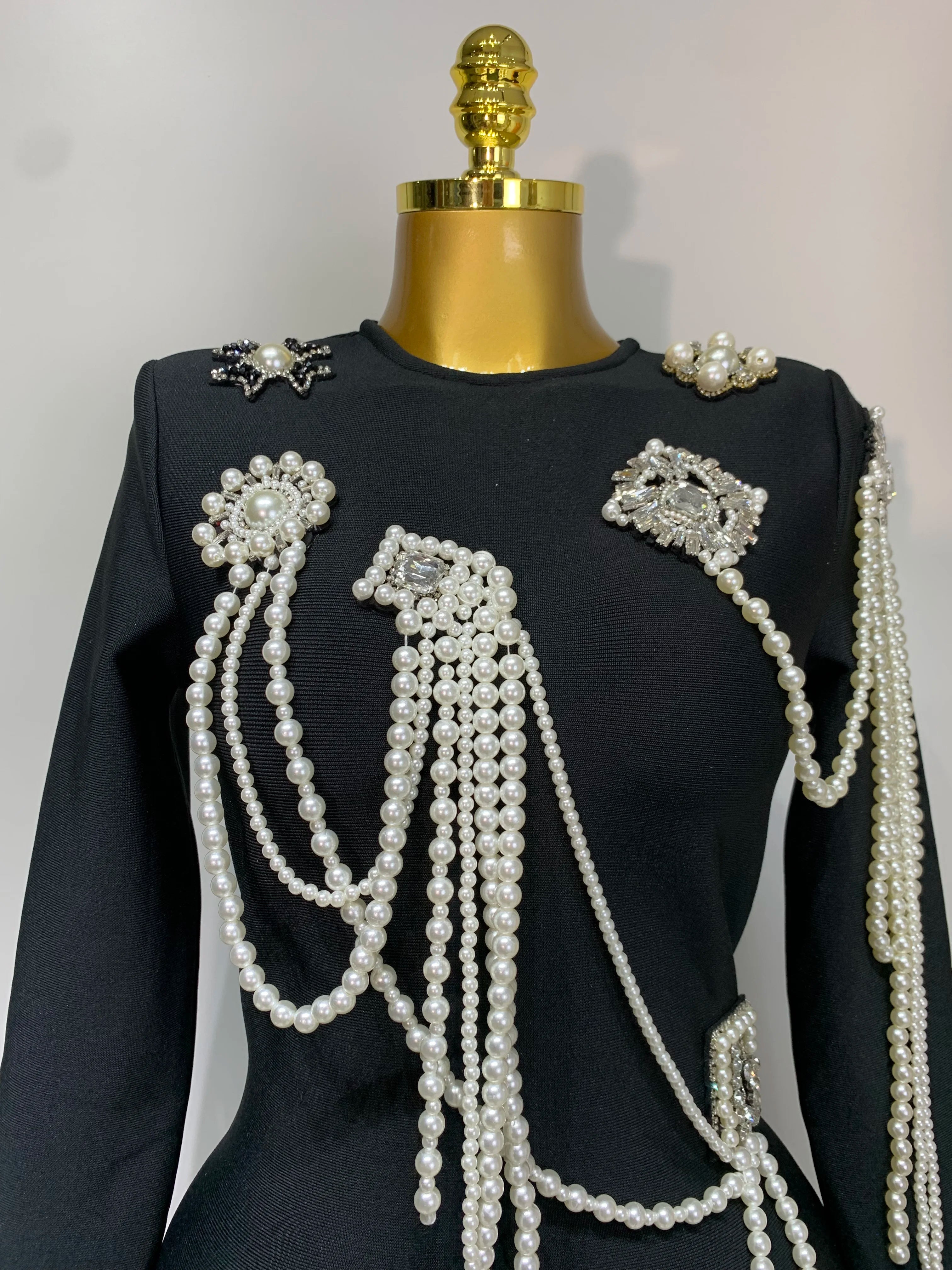 Luxury Birthday Dress Women Beading Diamond Black Bodycone Bandage Wrapped Hip Dress Elegant Long Sleeves Evening Party Gown