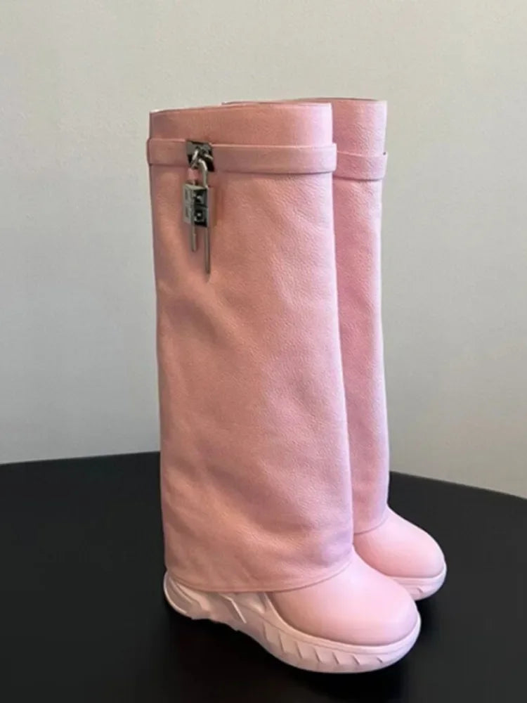 New Fashion Brand Thick Soled Leather Short Boots Round Head Lock Lock Shark Boots Women's Slope Heel High Heel Women's Boots Pink Long PU