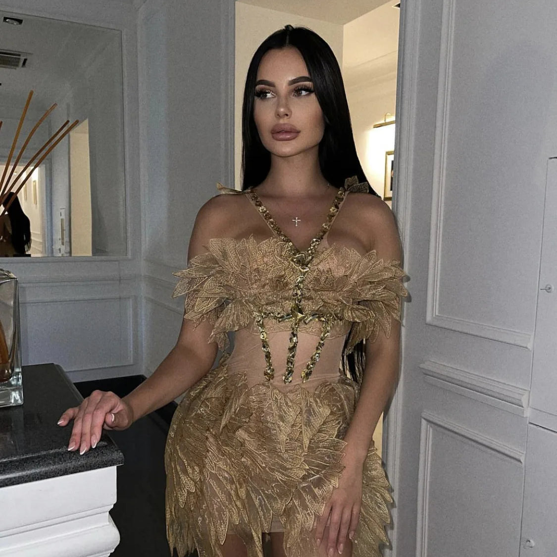 Hot Sale Women Sexy Halter Shinning Crystal Bodycon Mini Dress Fashion Celebrate Nightclub Party Birthday Dress