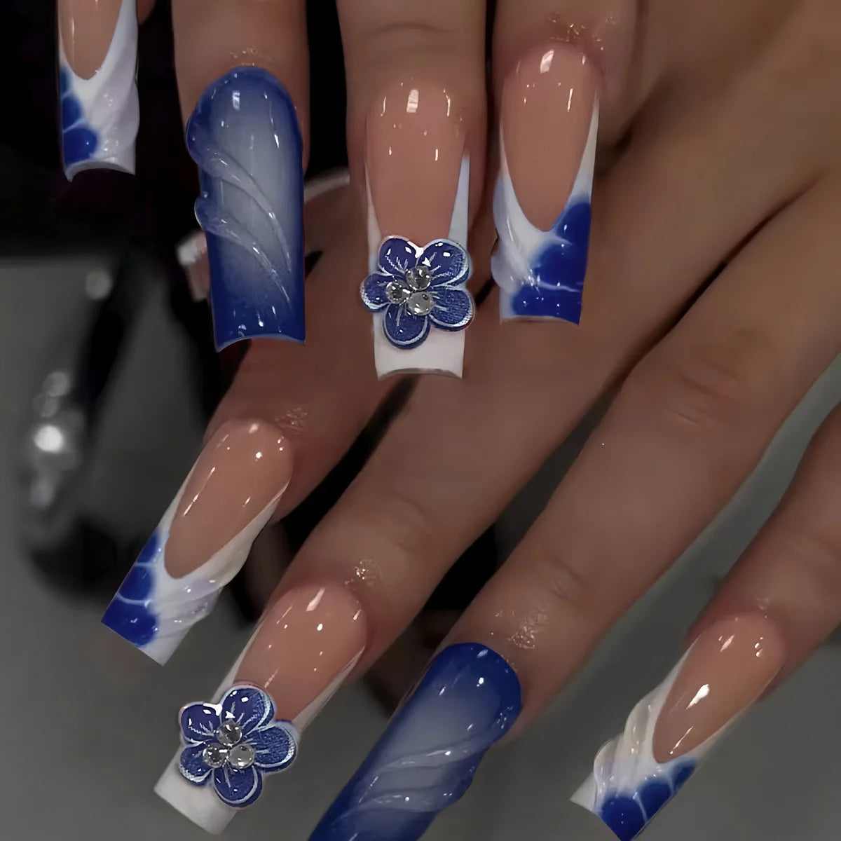 24pcs Blue Fake Nails French Long Ballet False Nail Tips Love Stripe Design Coffin Press on Nails Simple Glitter Tips Manicure