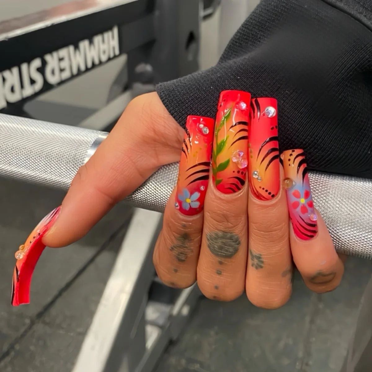 20pcs Ultra-long Curve Square Fake Nails Glitter Rhinestone Love False Nail White French Tips Press on Nails Reusable Manicure