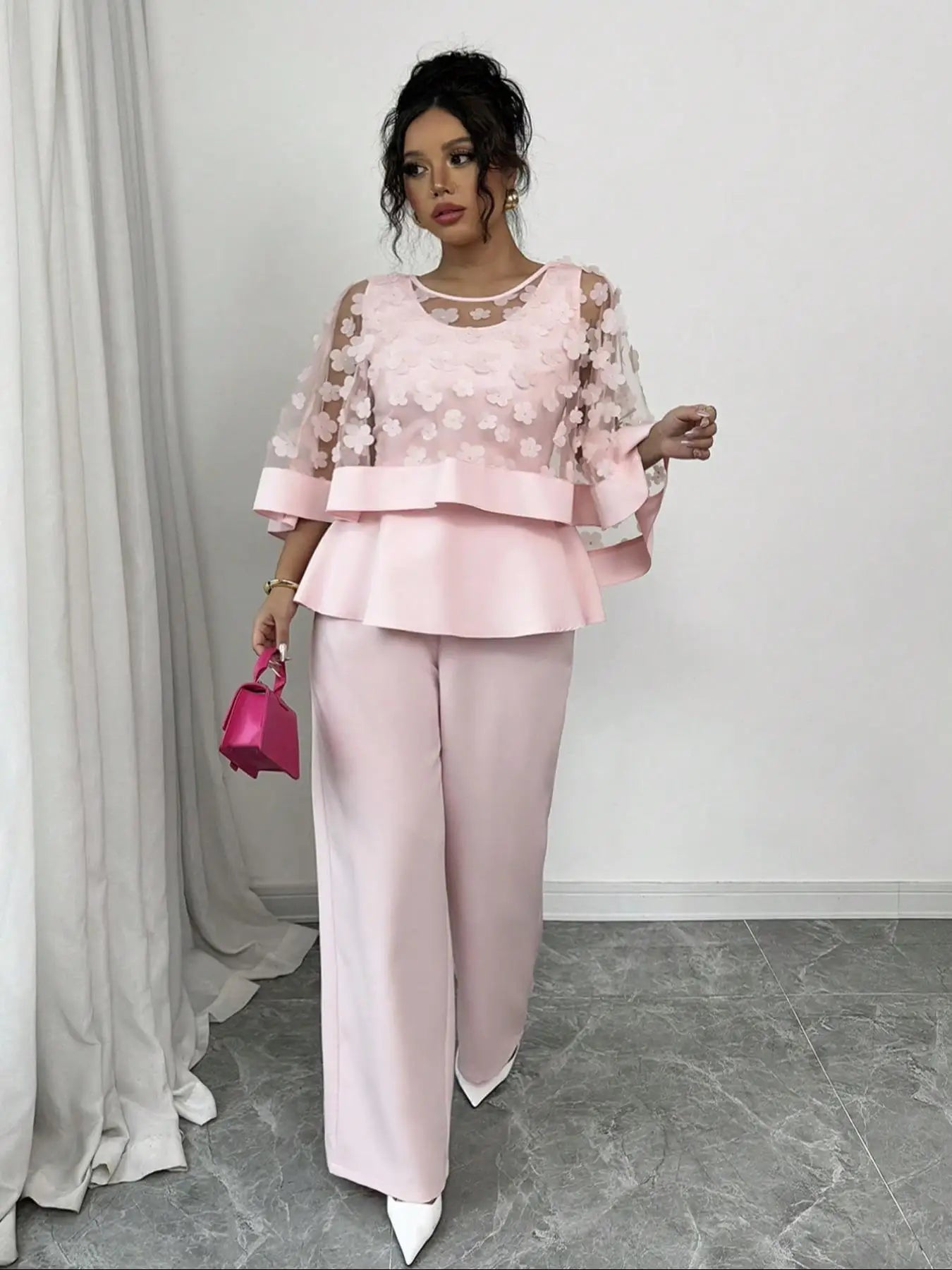 Plus Size Women's Two-Piece Set, Casual Floral and Plain Design, Moderate Thickness for All Seasons