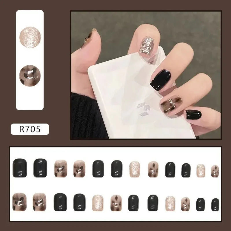 24Pcs/set French Gold Border Nail Elegant&Trendy Wearable Nails for Women Girl New Edition Removable Nail