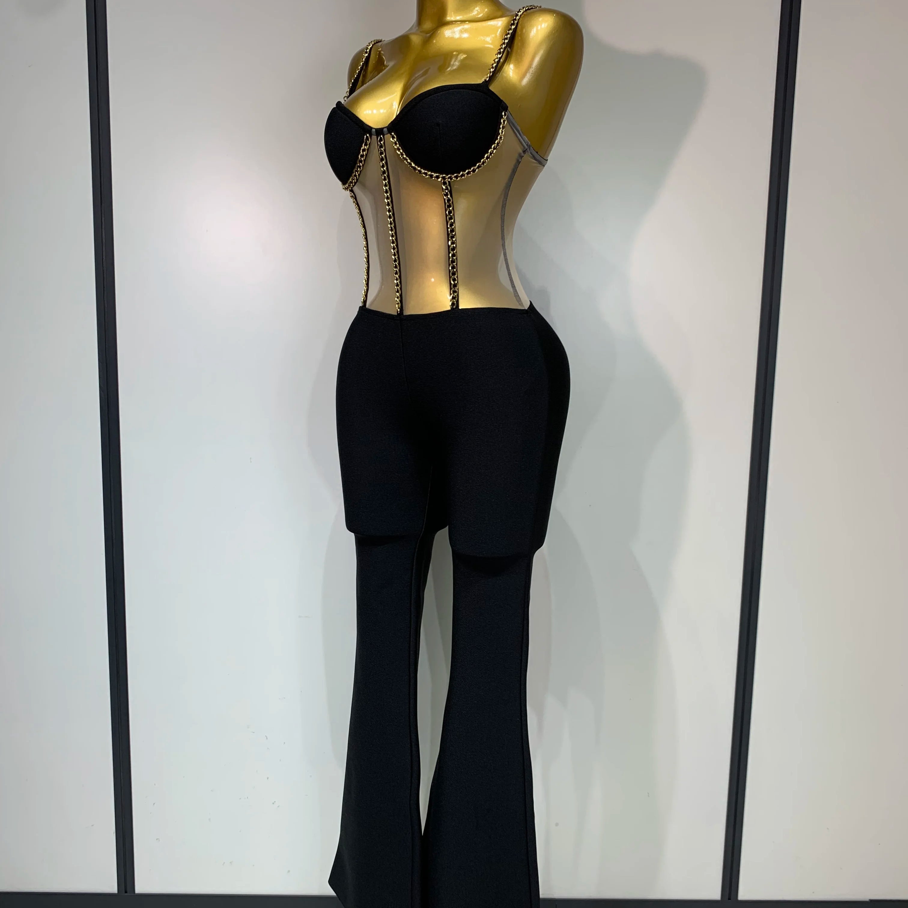 Macacão feminino luxuoso, sexy, sem mangas, de malha, preto, justo, bandagem, moda 2025, festa, celebridade, designer, high street